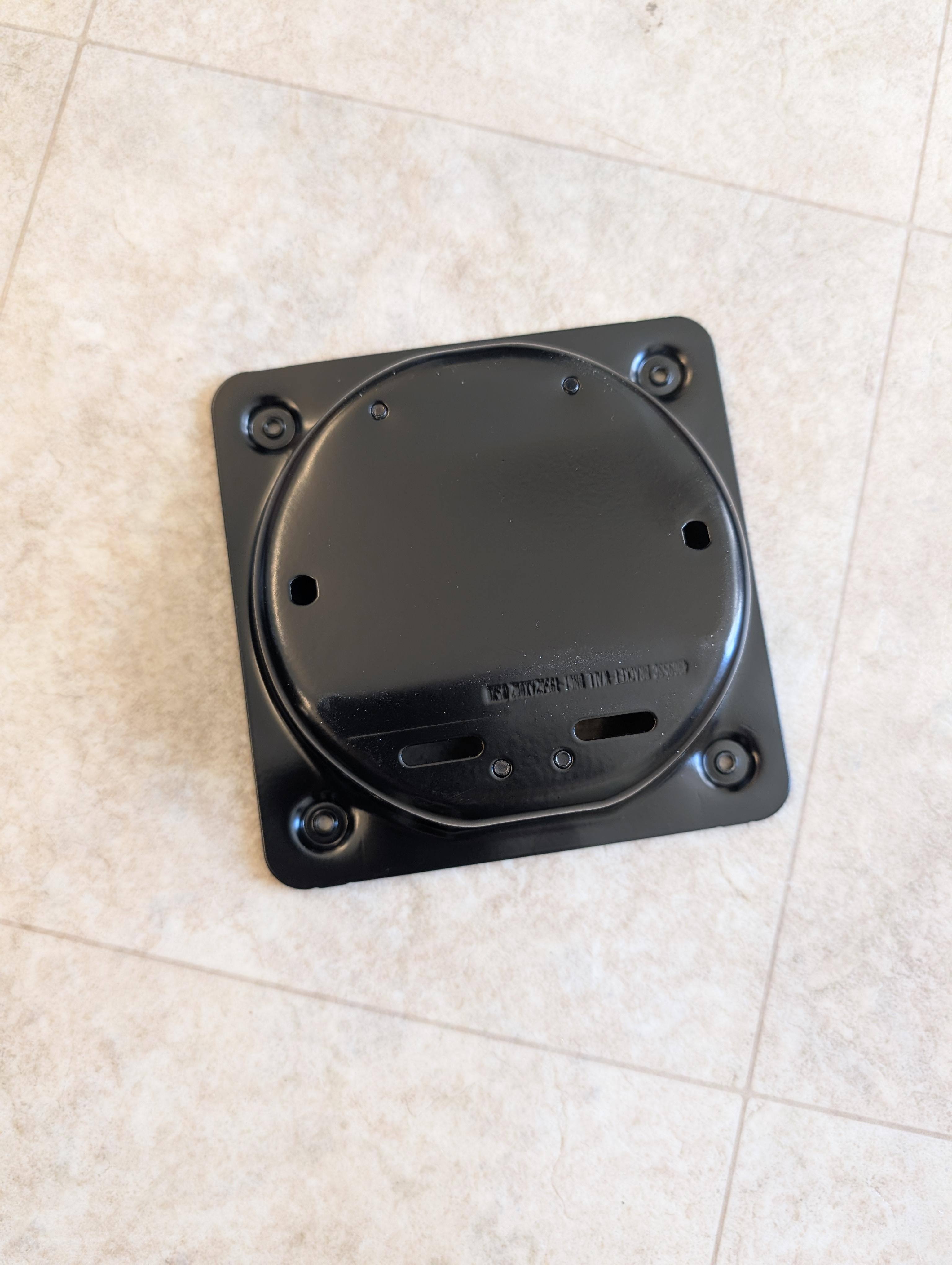 VISA adapter outside, click to load a larger version