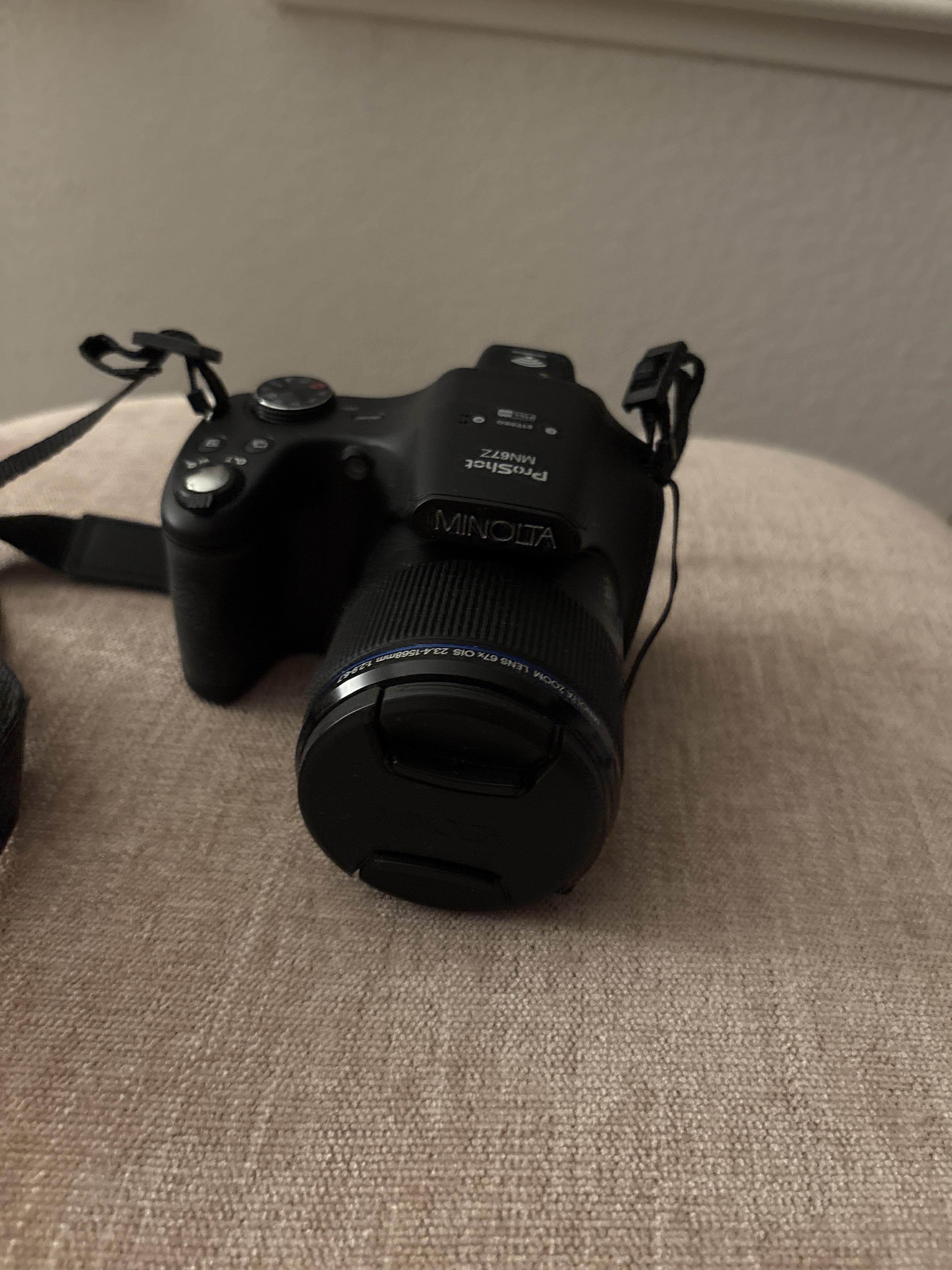Minolta ProShot MN67Z 20.0 Megapixel Bridge Camera with 67x