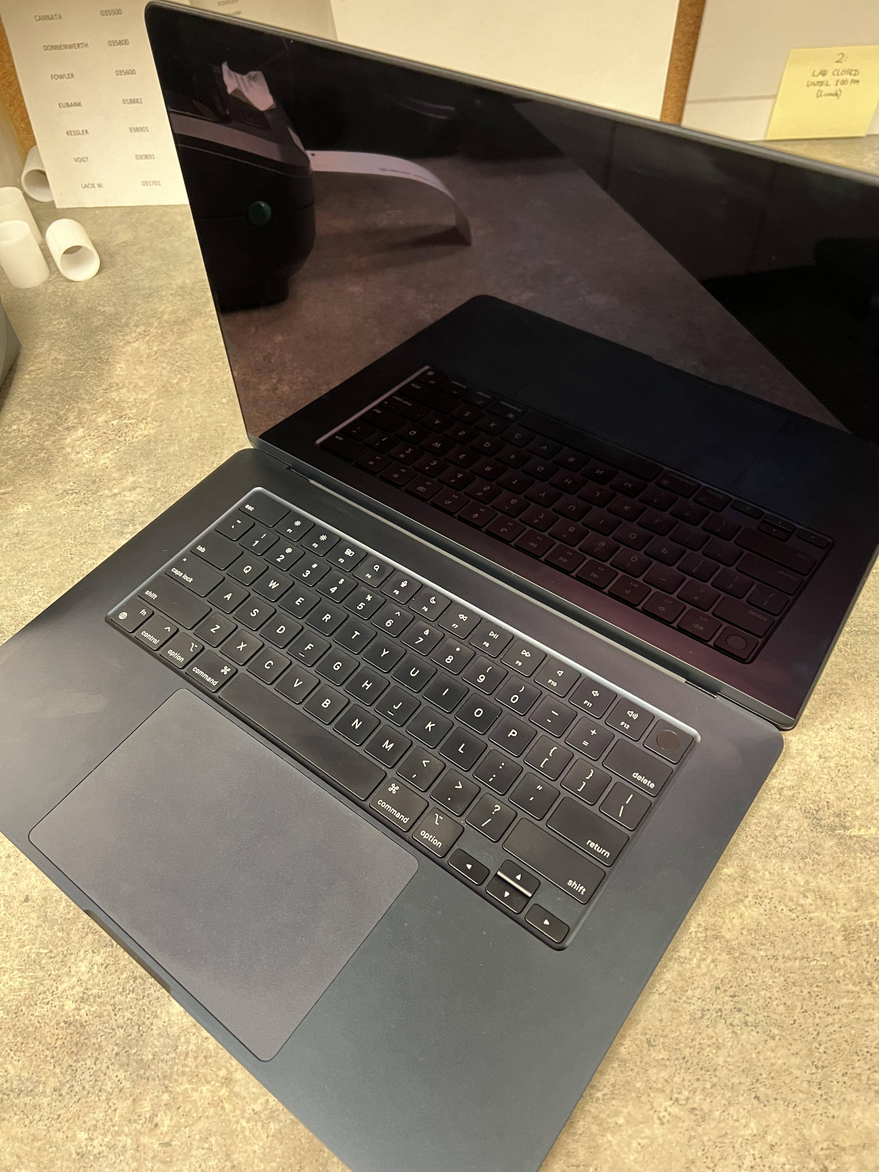 15インチMacBook Air - ミッドナイト - Apple（日本）