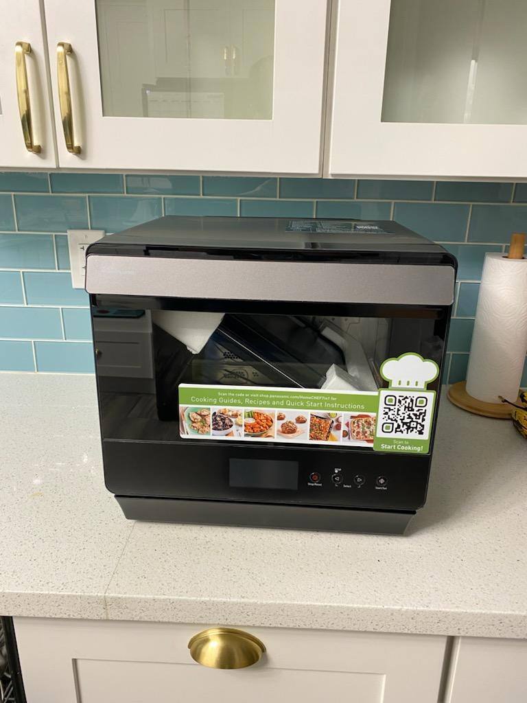 Panasonic HomeCHEF .7 Cu. Ft. 7 in 1 Compact Oven with Steam and