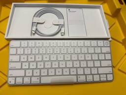 Magic Keyboard (Lightning Port) with Touch ID for Mac models Magic Keyboard (Lightning Port) with Touch ID for Mac models
