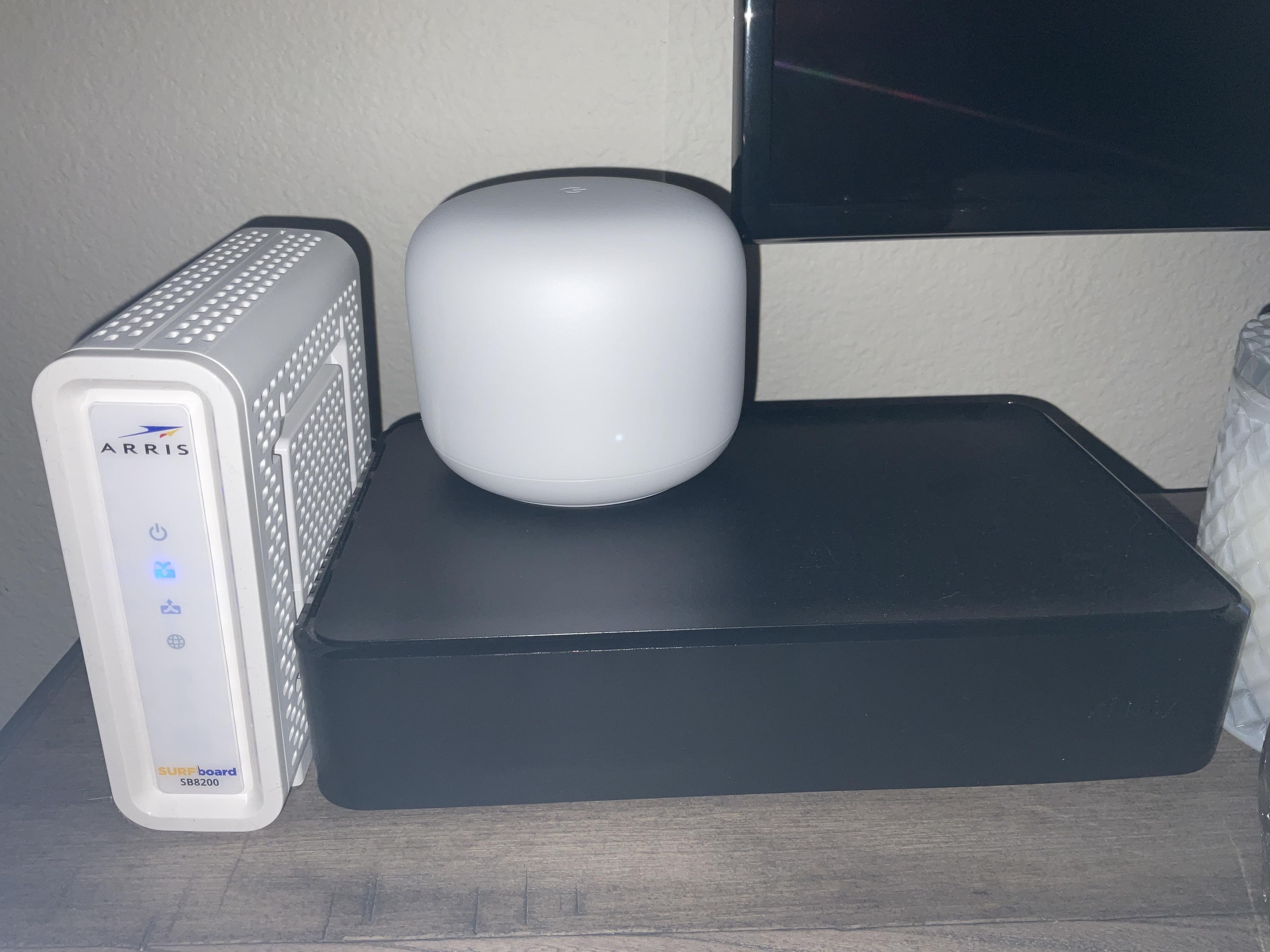 ARRIS SURFboard SB8200 32 x 8 DOCSIS 3.1 Gig Speed Cable Modem