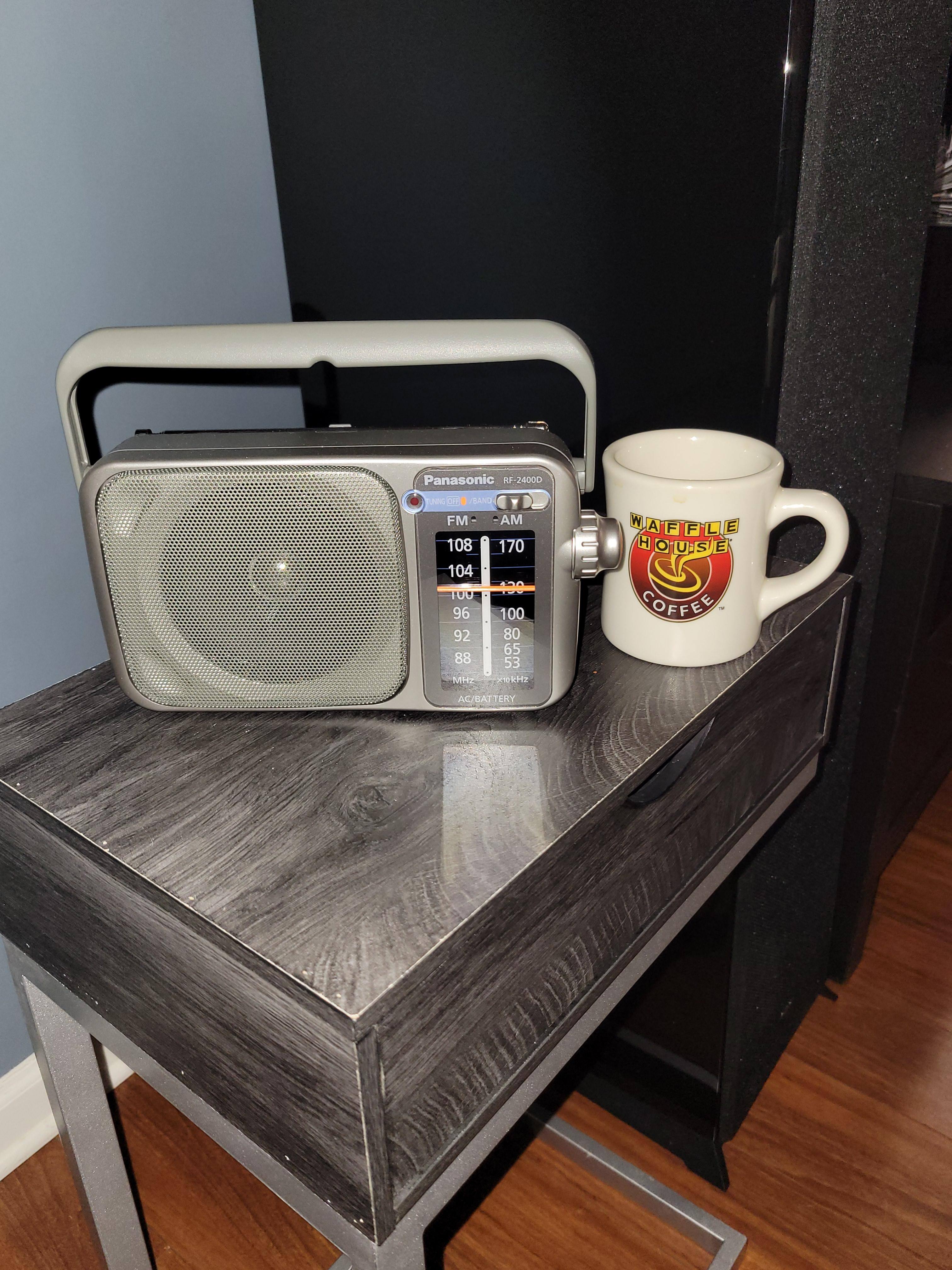 Scale relative to a cup of coffee., click to load a larger version