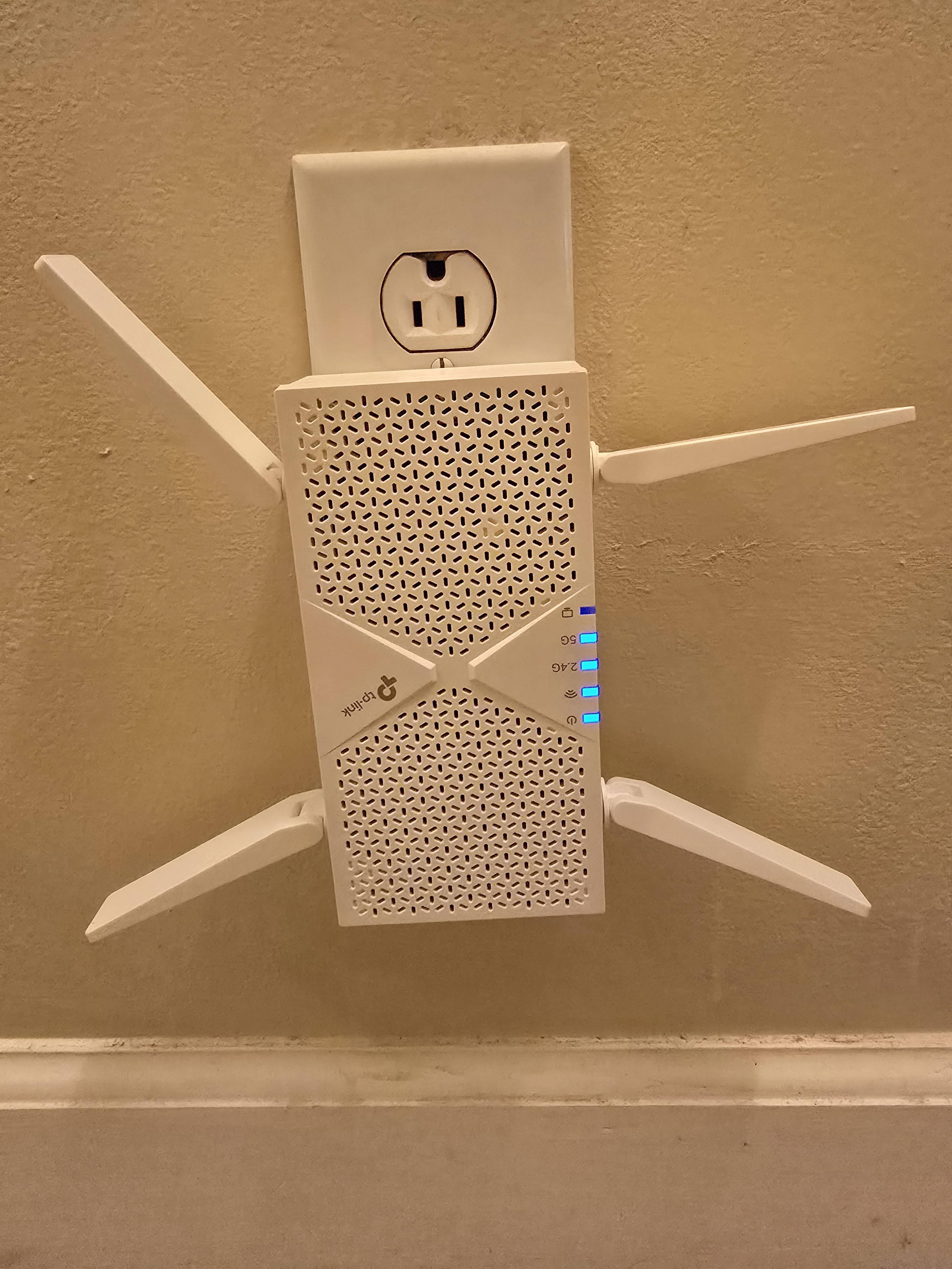 Extender with LED lights and antennas angled, click to load a larger version