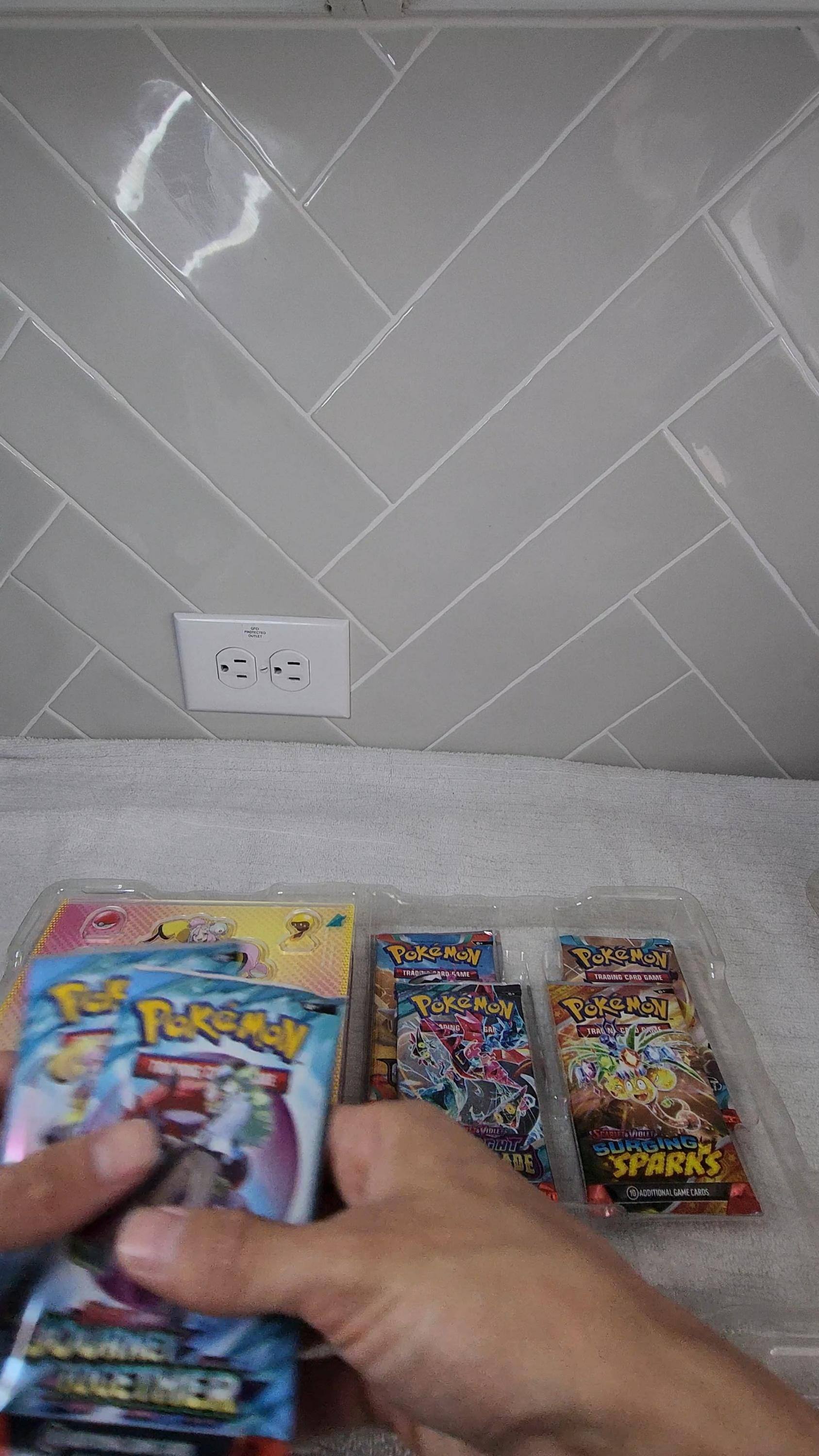 Pokémon Trading Card Game: Iono's Bellibolt ex Premium Pokémon Trading Card Game: Iono's Bellibolt ex Premium