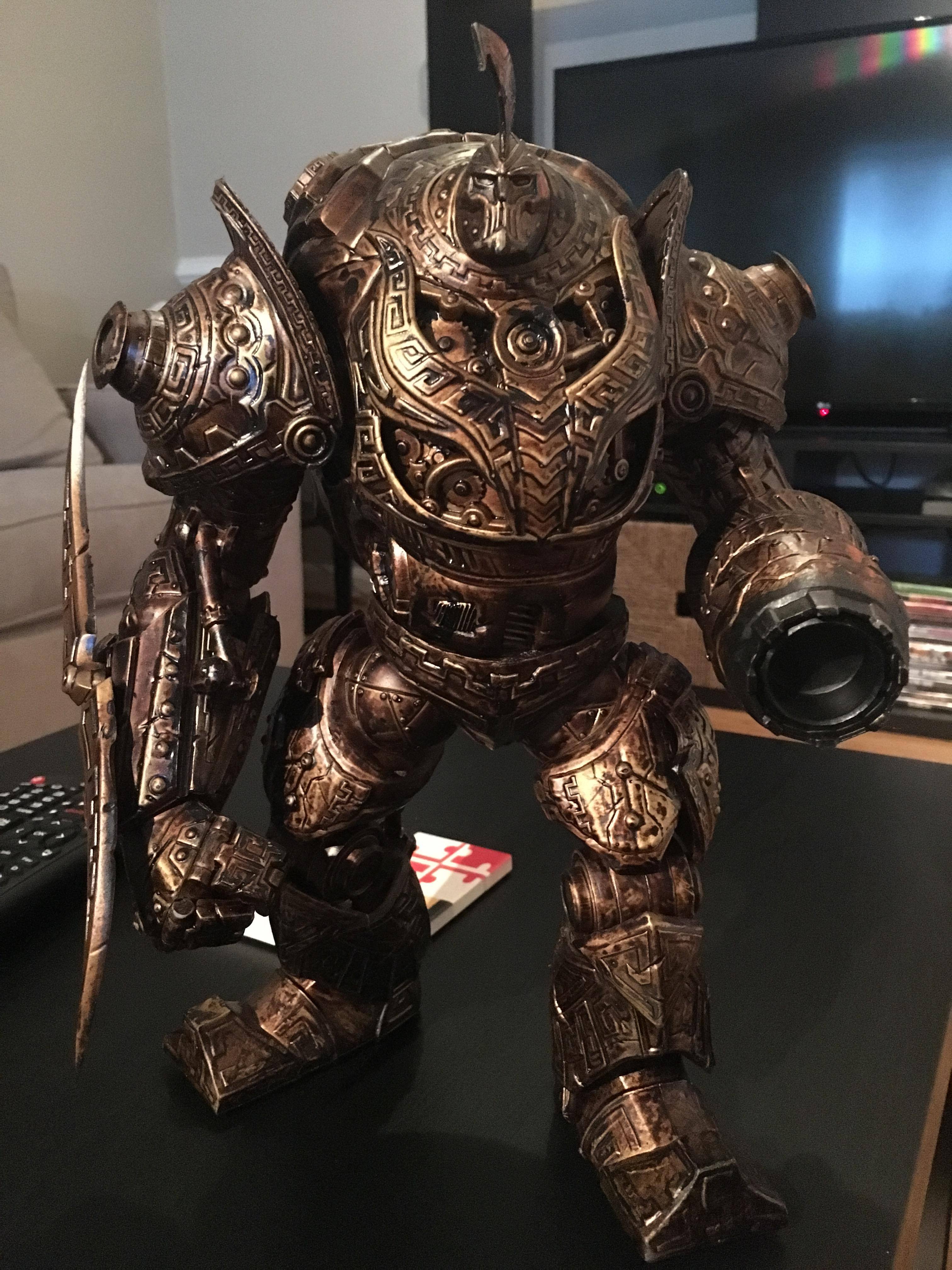 Statue, click to load a larger version