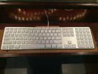 Apple Wired Keyboard, click to load a larger version