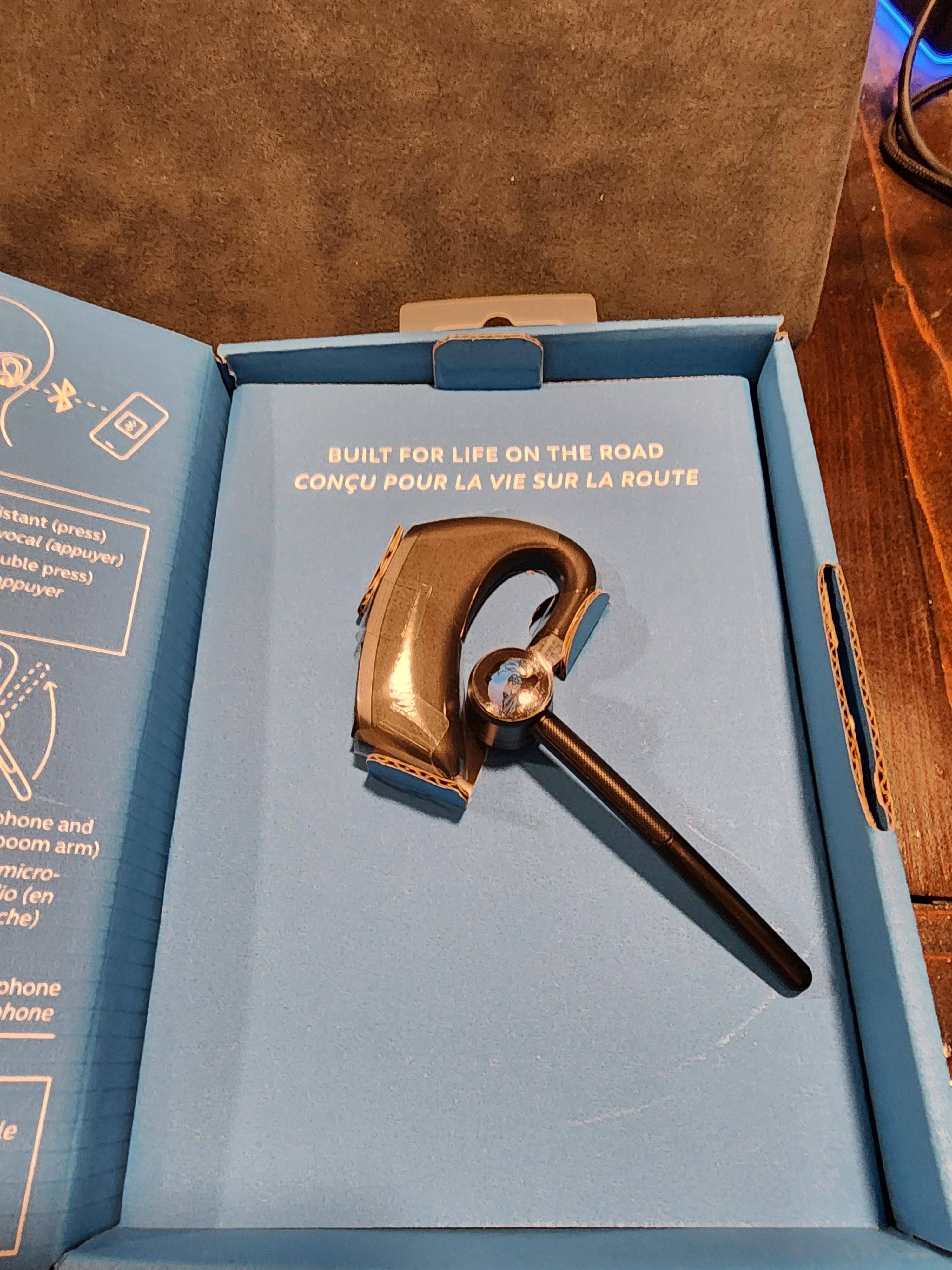 Unboxing, click to load a larger version