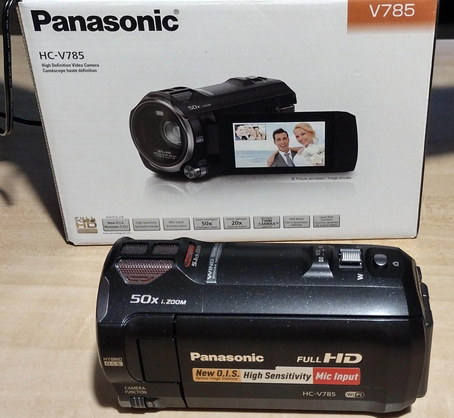 ❗️激安価格❗️ビデオカメラ　本体　Panasonic HC-V785 Amazon.com : Panasonic Full HD Video Camera Camcorder, 20X