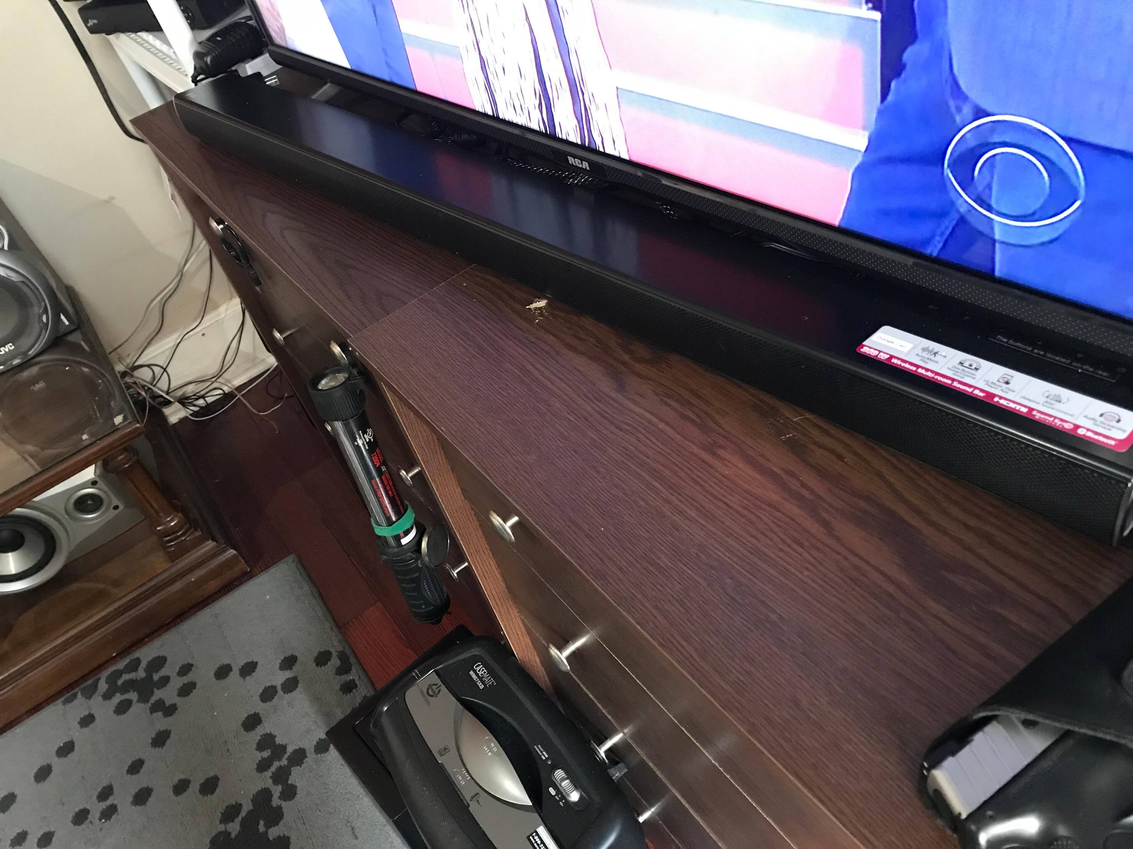 Also great soundbar, click to load a larger version