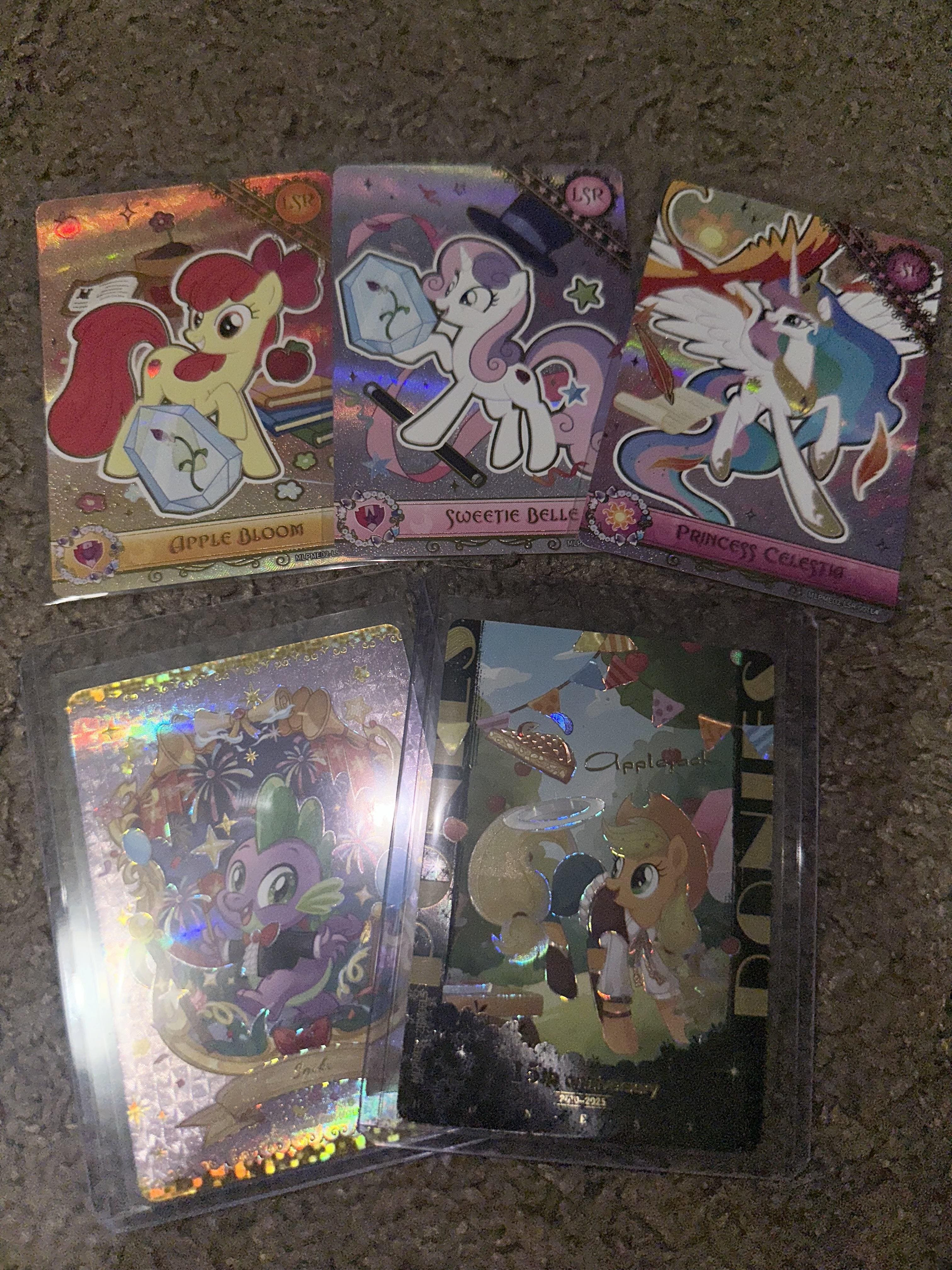 Kayou My Little Pony Friendship Eternal Cards Moon Edition 2 Collector Box  (5 Packs) MLP-KP-HYLH-001A-NA - Best Buy