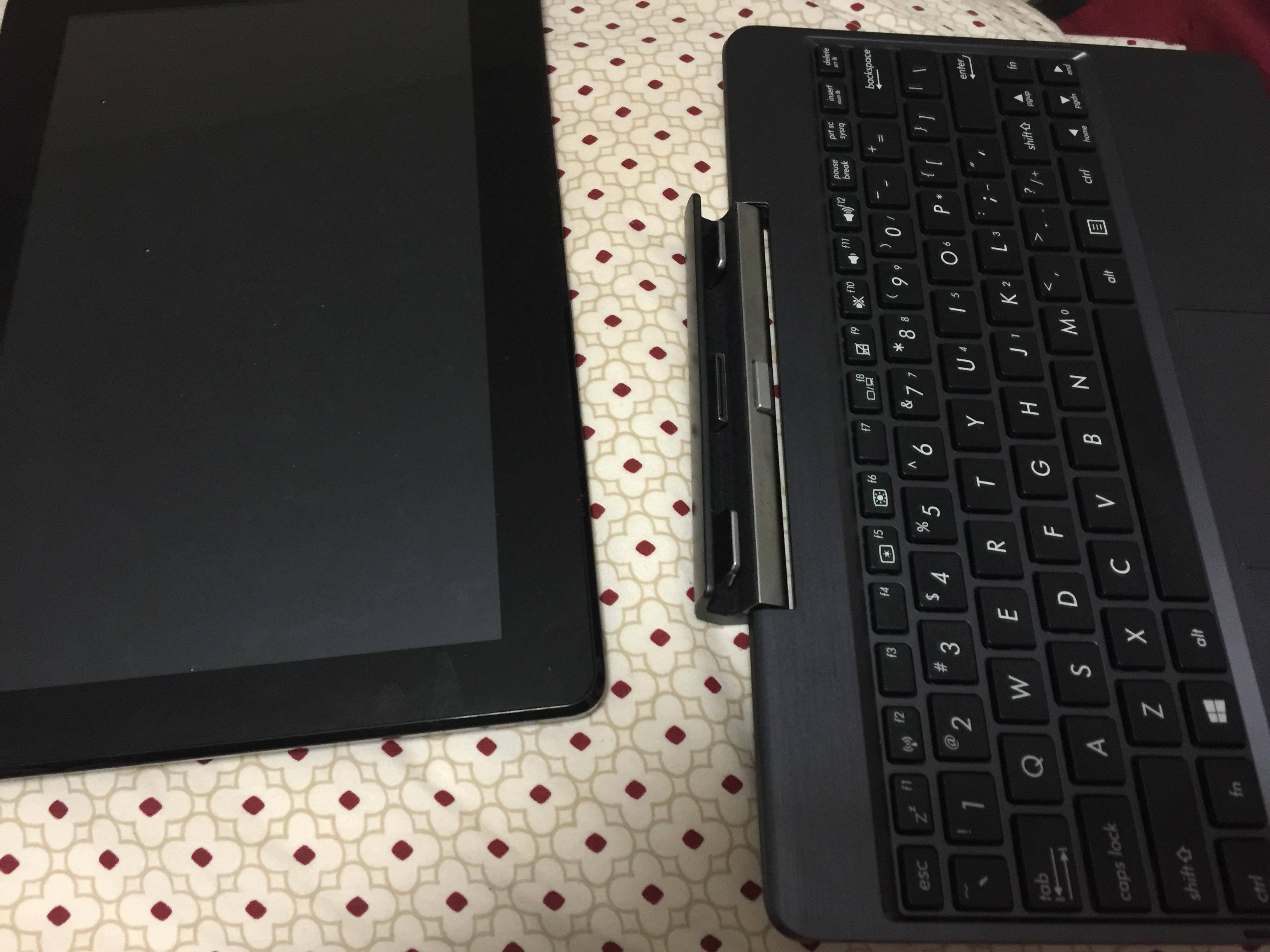 Detachable keyboard, click to load a larger version