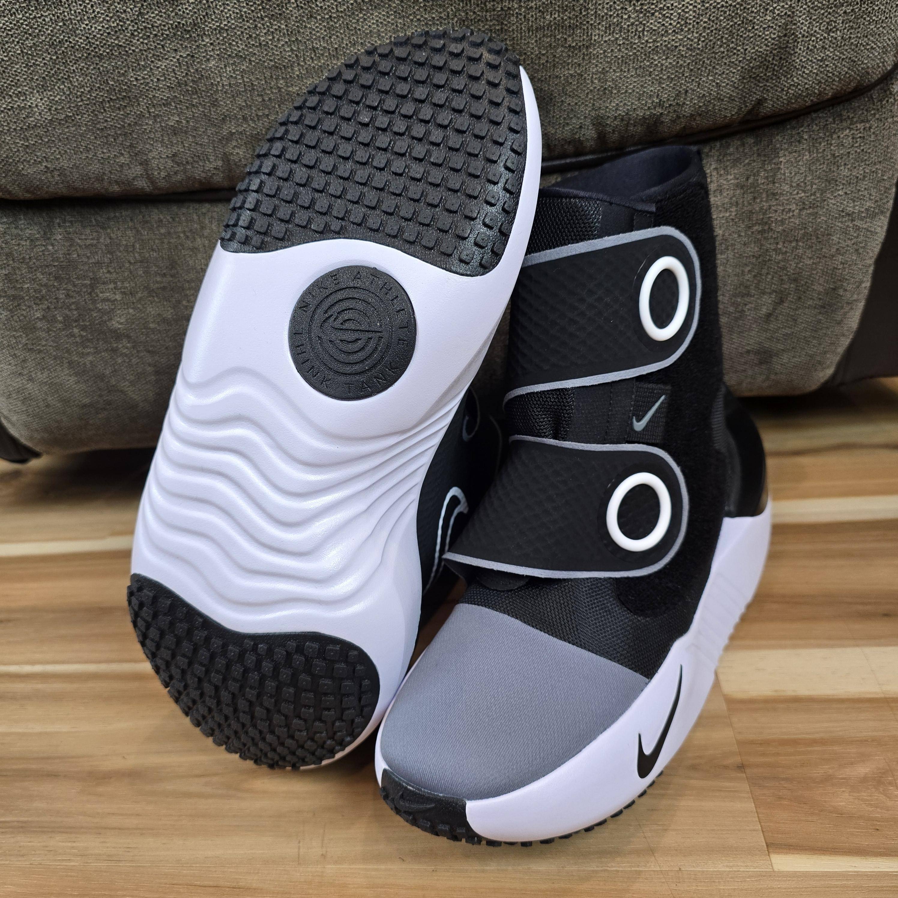 Clean aesthetic and futuristic look and style, click to load a larger version