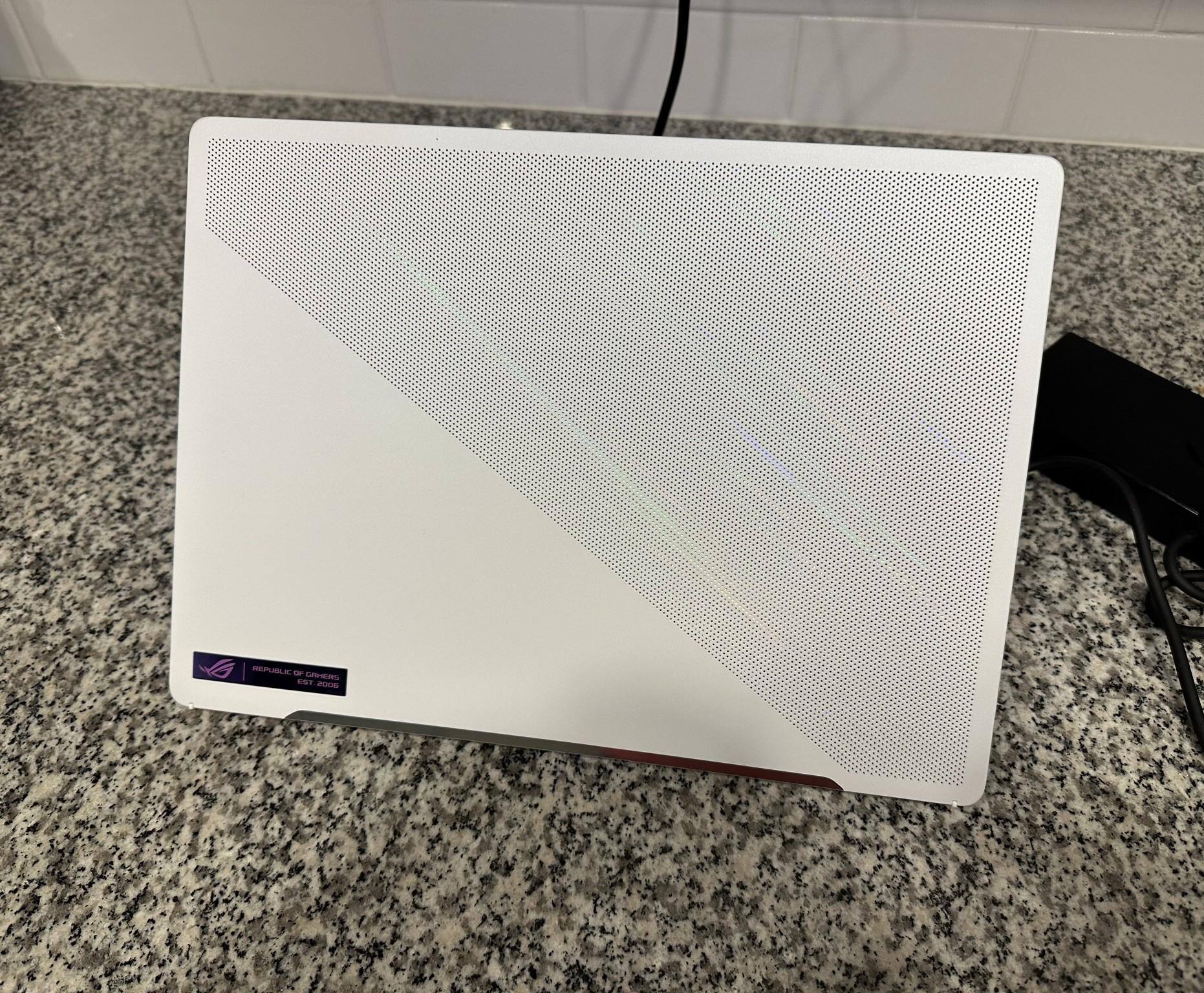 G14 lid, click to load a larger version