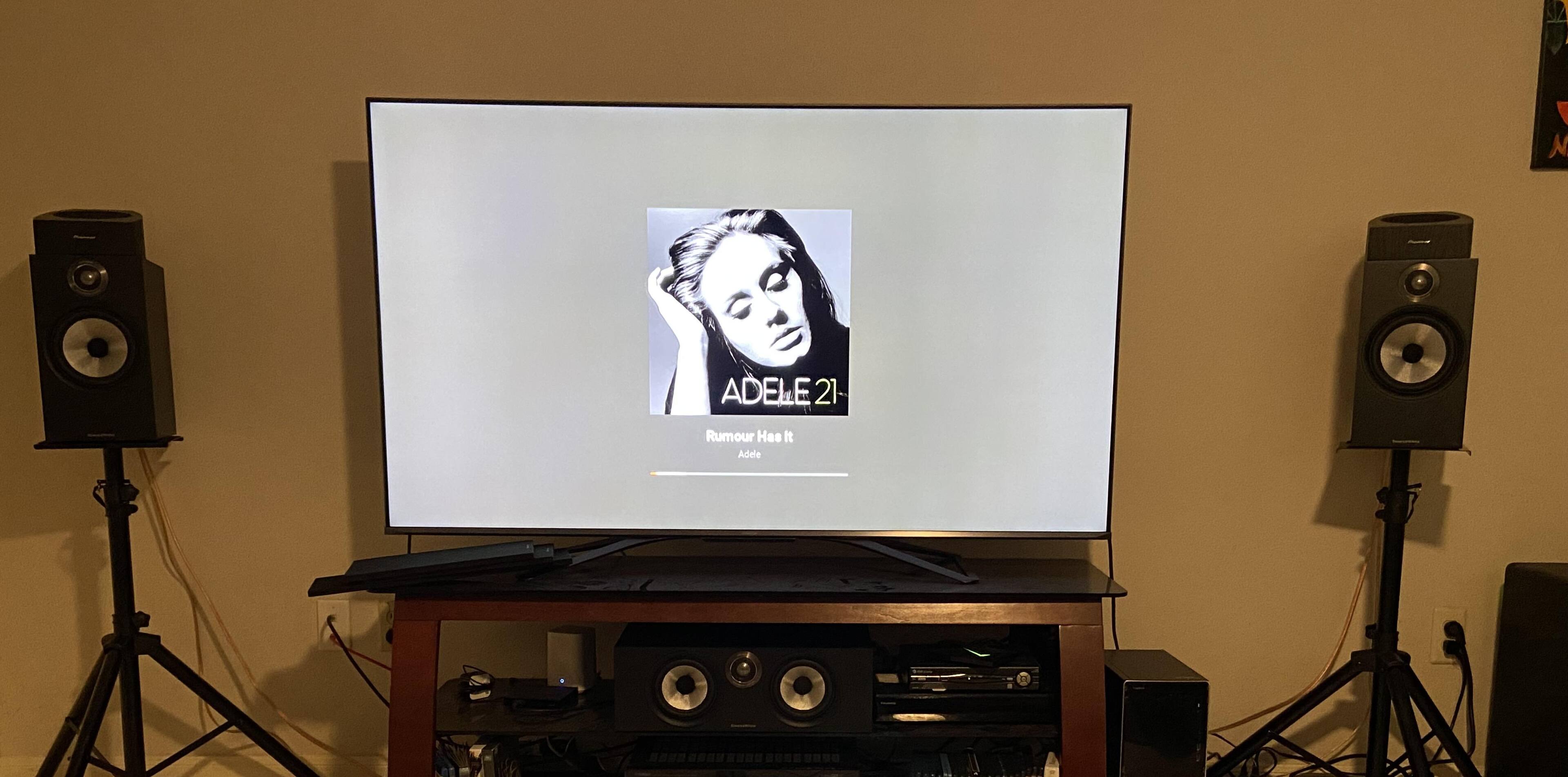 R, L, C speakers, click to load a larger version