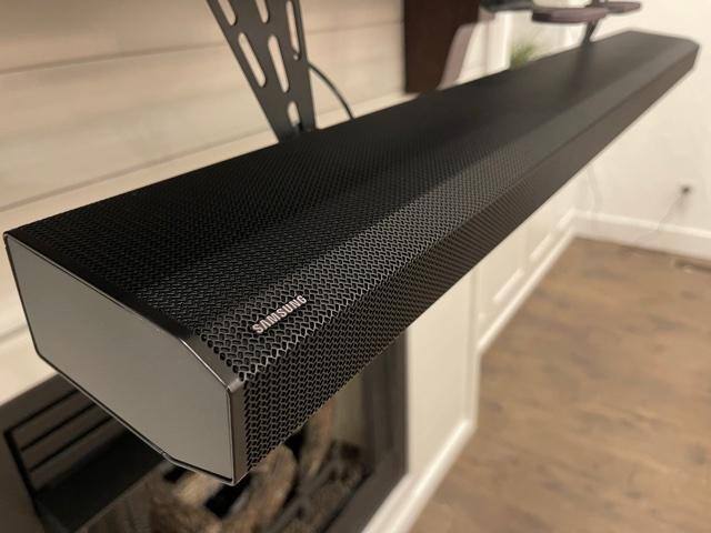 Close up Soundbar, click to load a larger version