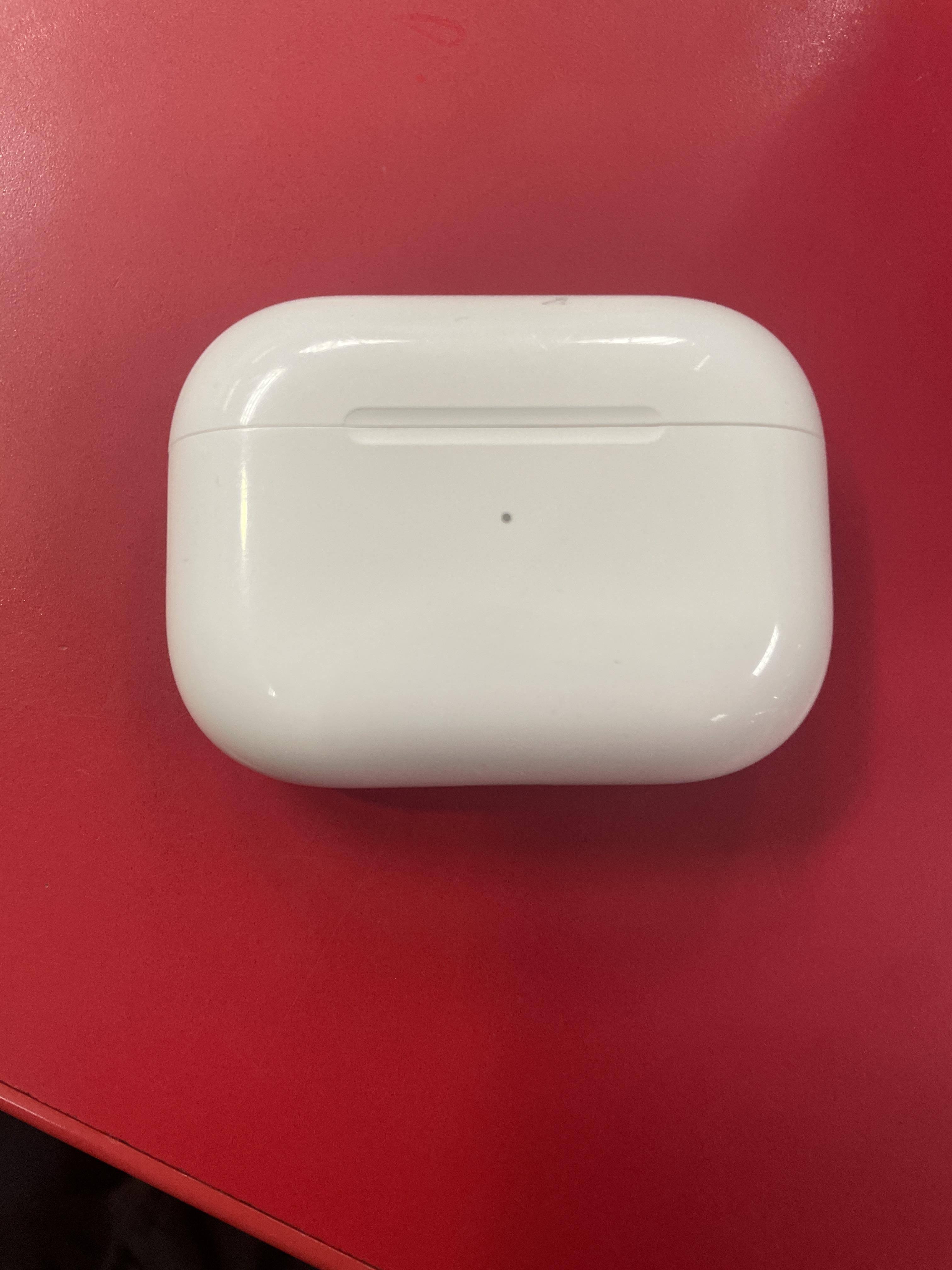 Apple AirPods Pro (2nd generation) White MQD83AM/A - Best Buy