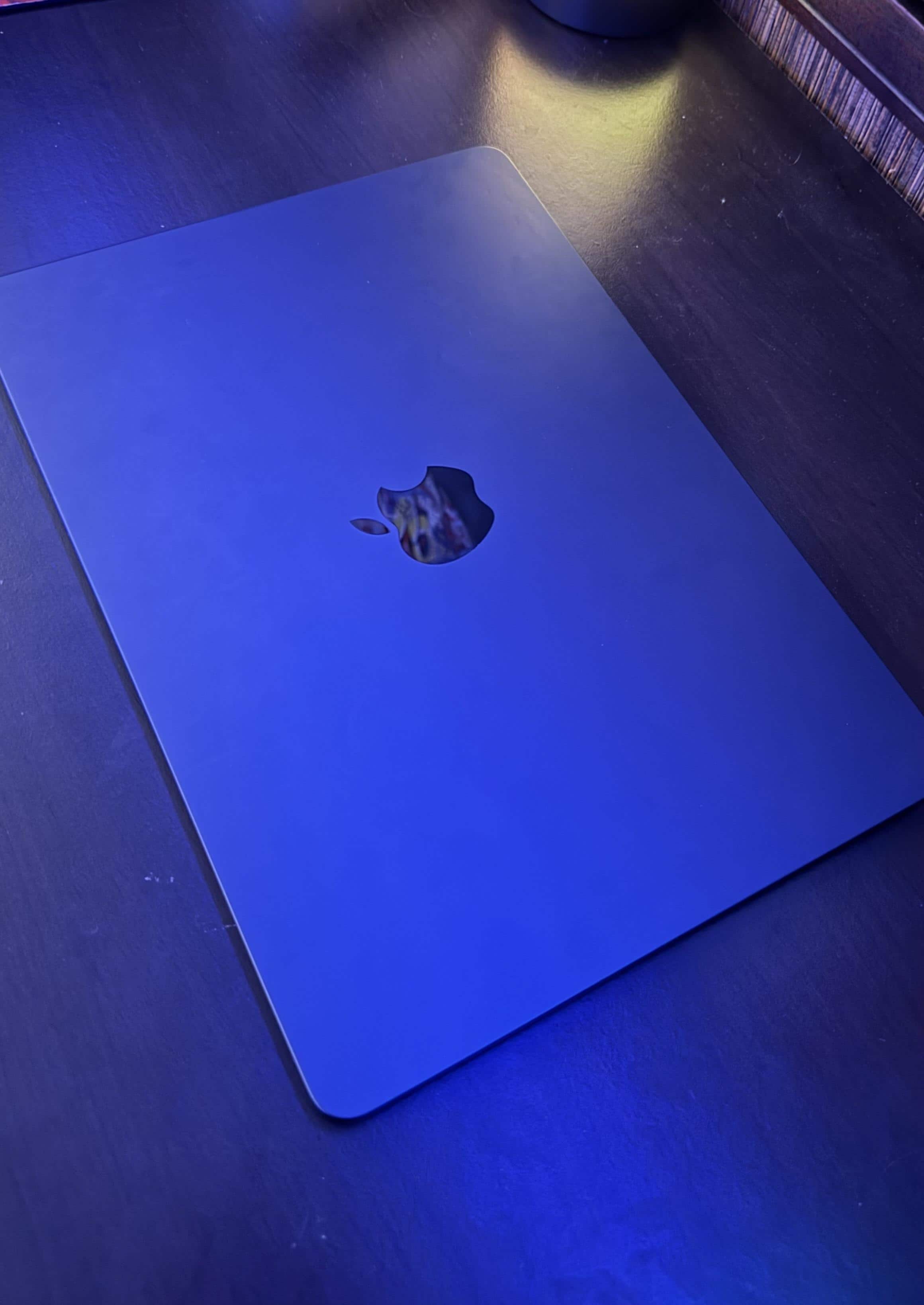Apple MacBook Air 13 inch Laptop Apple M4 chip Built for