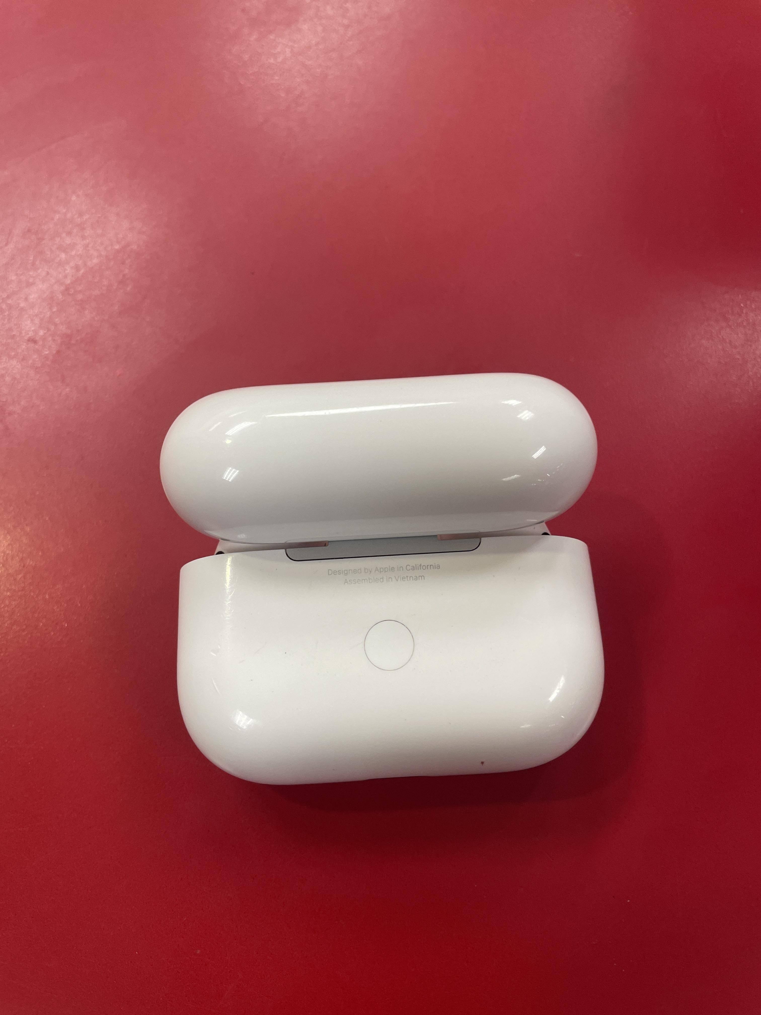 Apple AirPods Pro (2nd generation) White MQD83AM/A - Best Buy