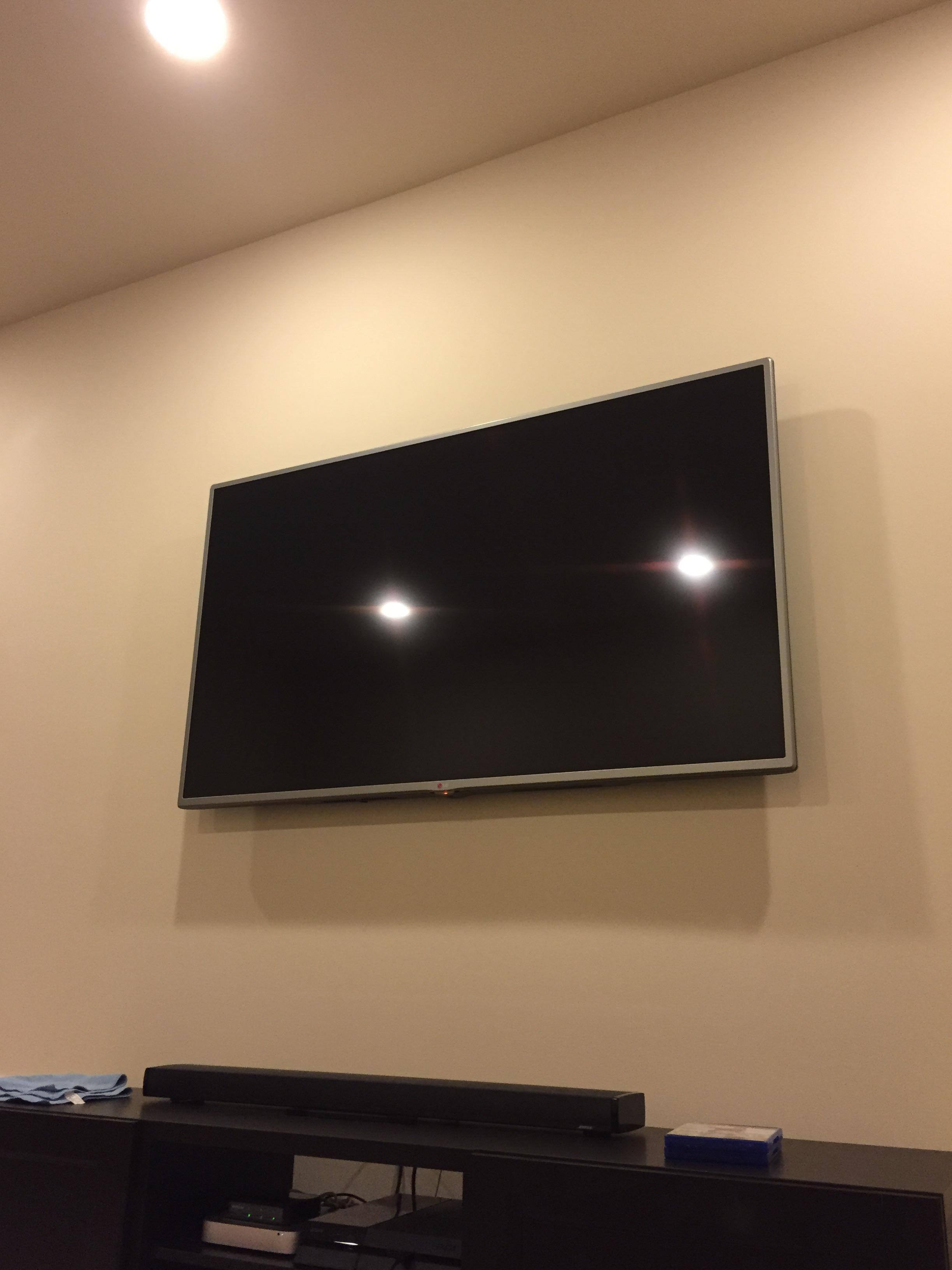 LG wall mounted, click to load a larger version