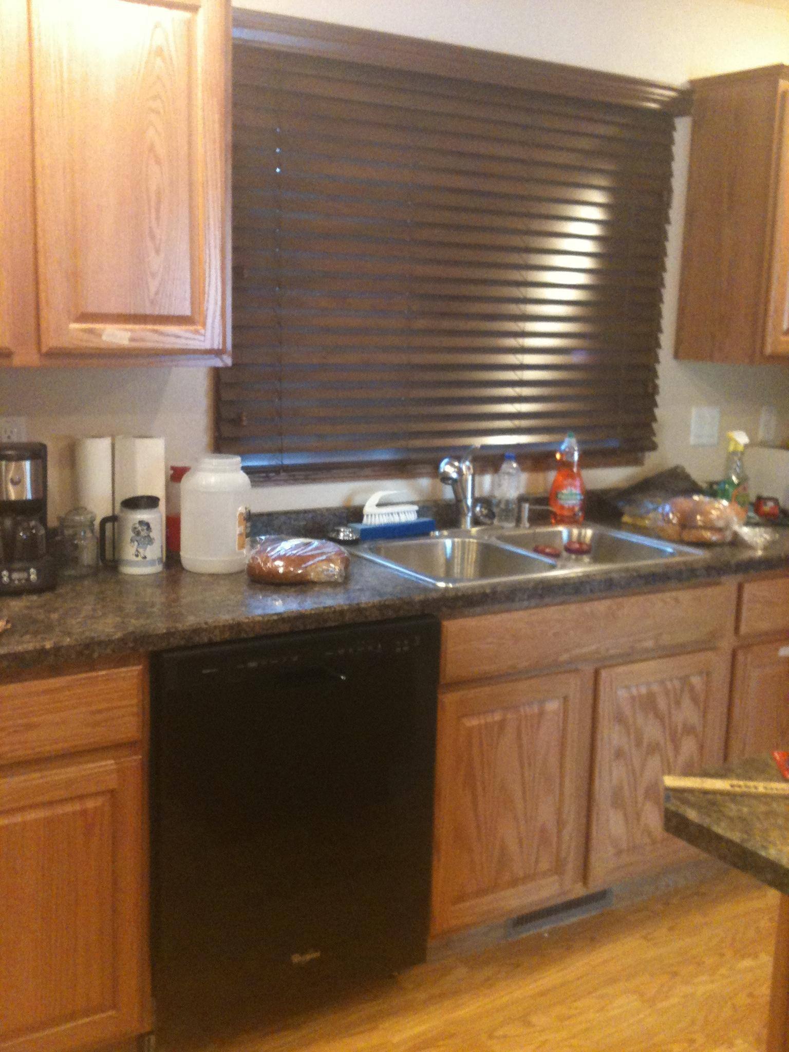 installed dishwasher, click to load a larger version