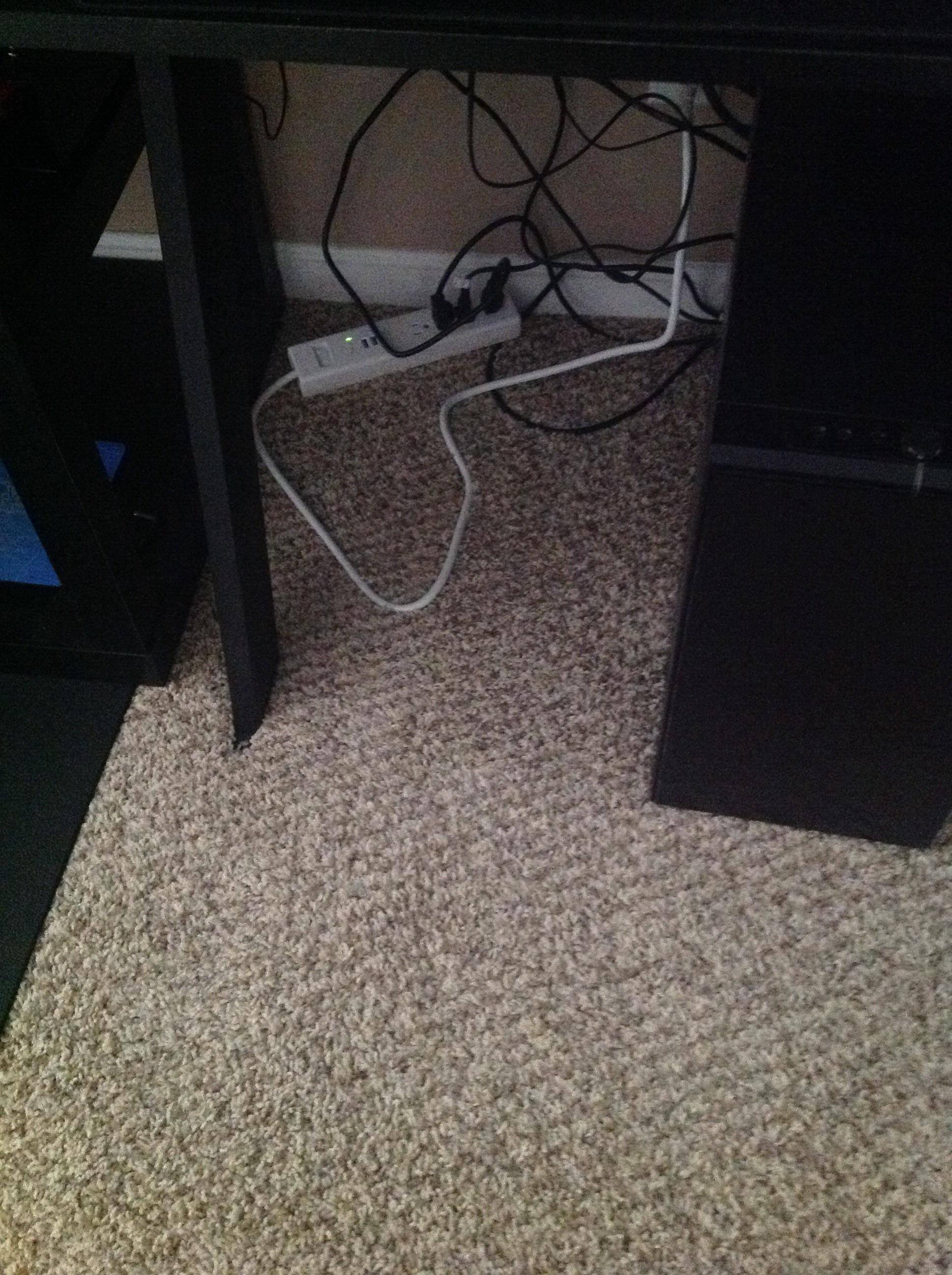 Desk top computer & printer, click to load a larger version