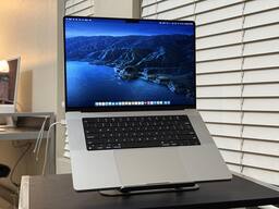 Geek Squad Certified Refurbished MacBook Pro 16 Geek Squad Certified Refurbished MacBook Pro 16