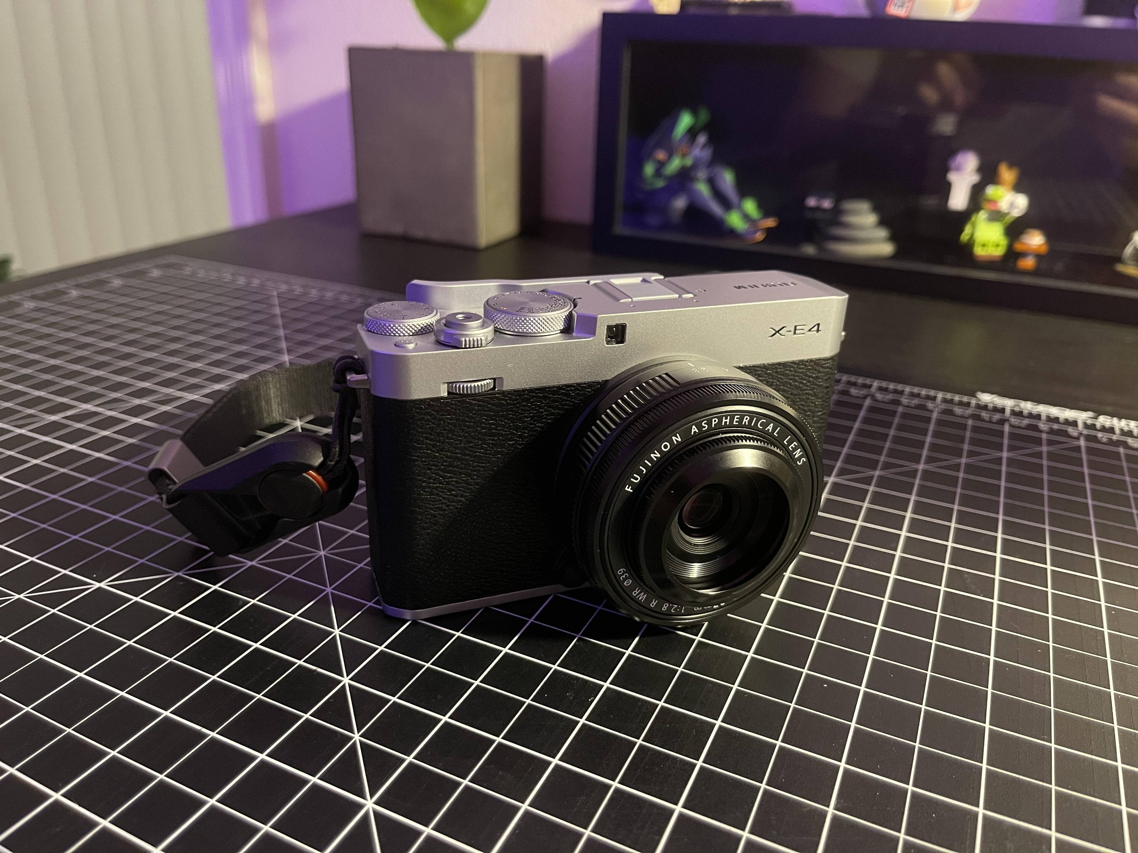 FUJIFILM X-E4 （ブラック ） Amazon.com : Fujifilm X-E4 Body - Black : Electronics