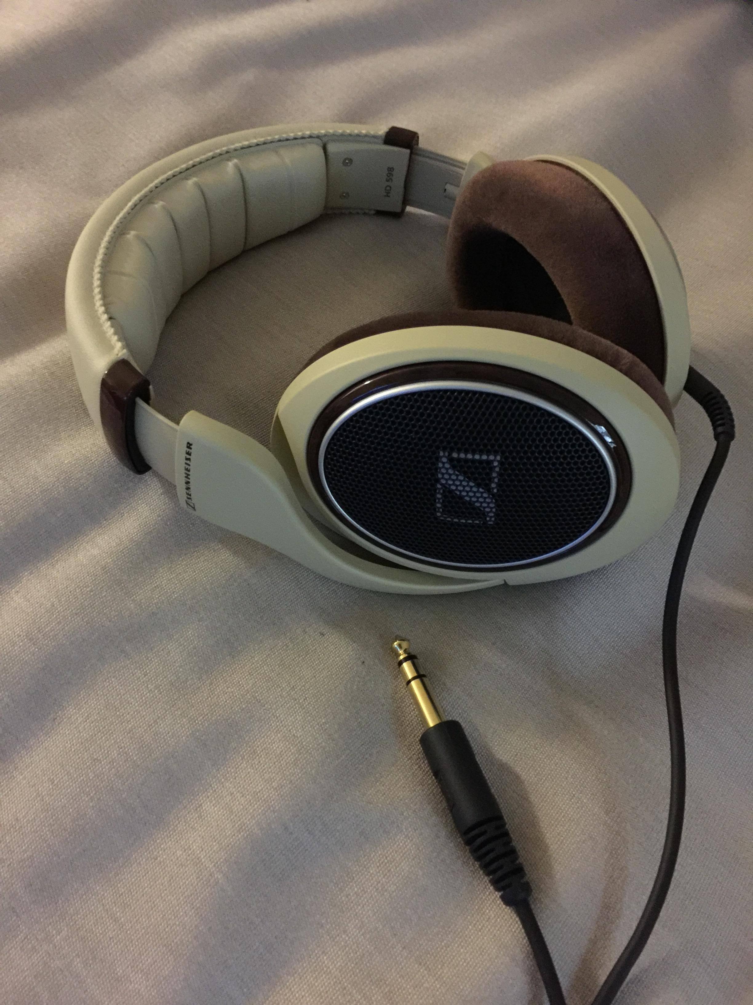 Nice design and color, click to load a larger version