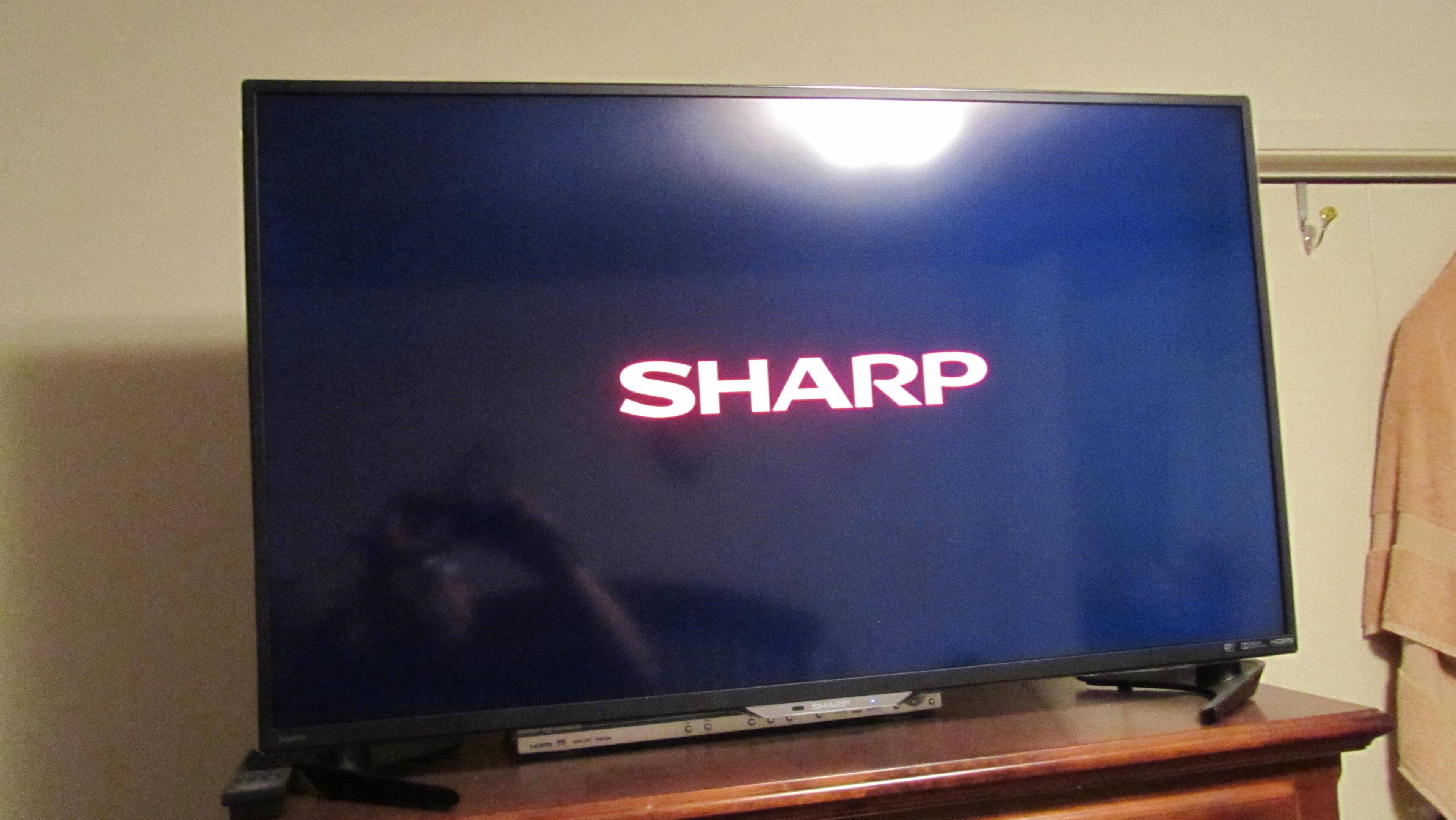 LC-43UB30U, click to load a larger version