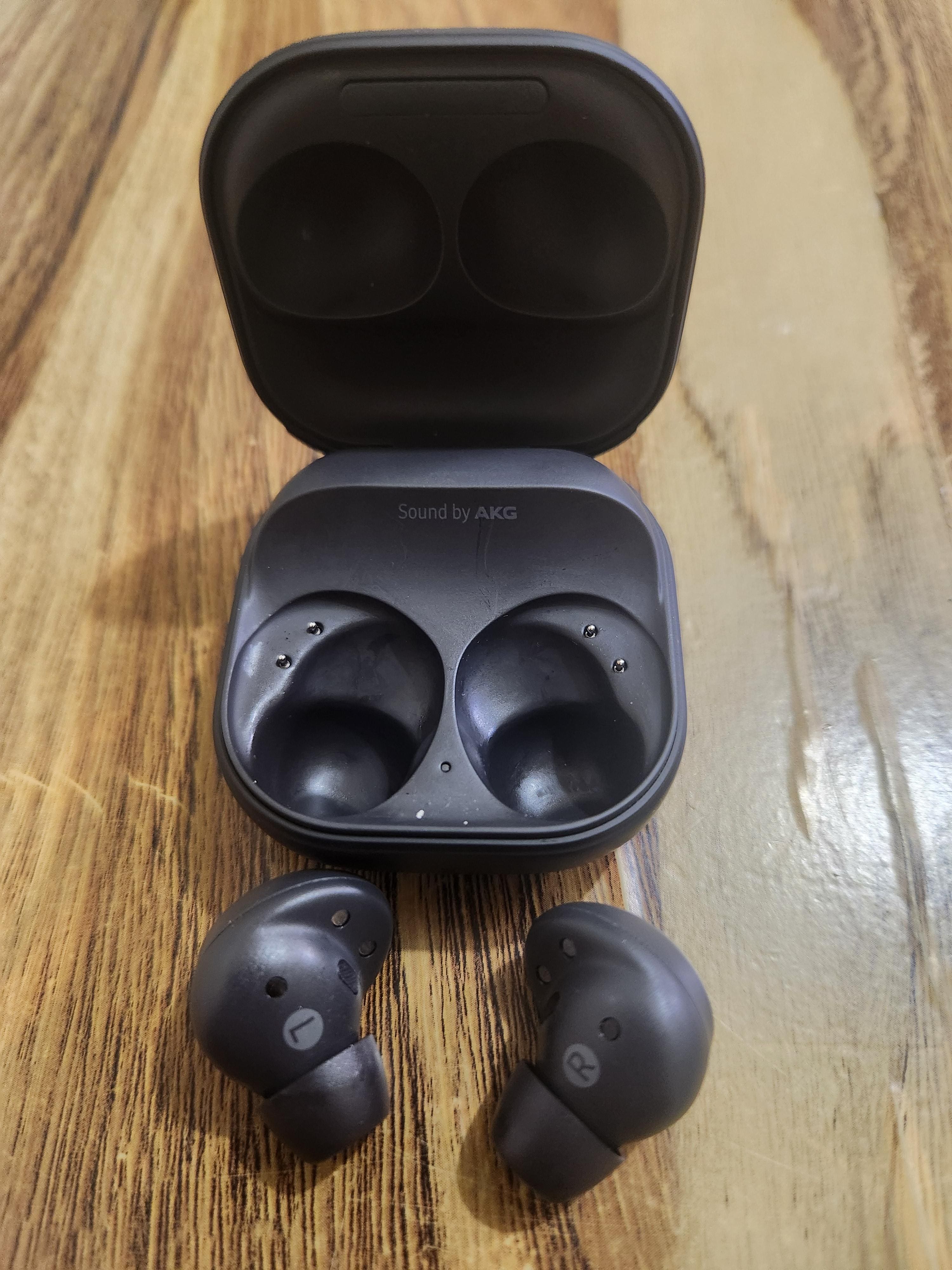 Samsung Galaxy Buds2 Pro True Wireless Earbud Headphones Bora