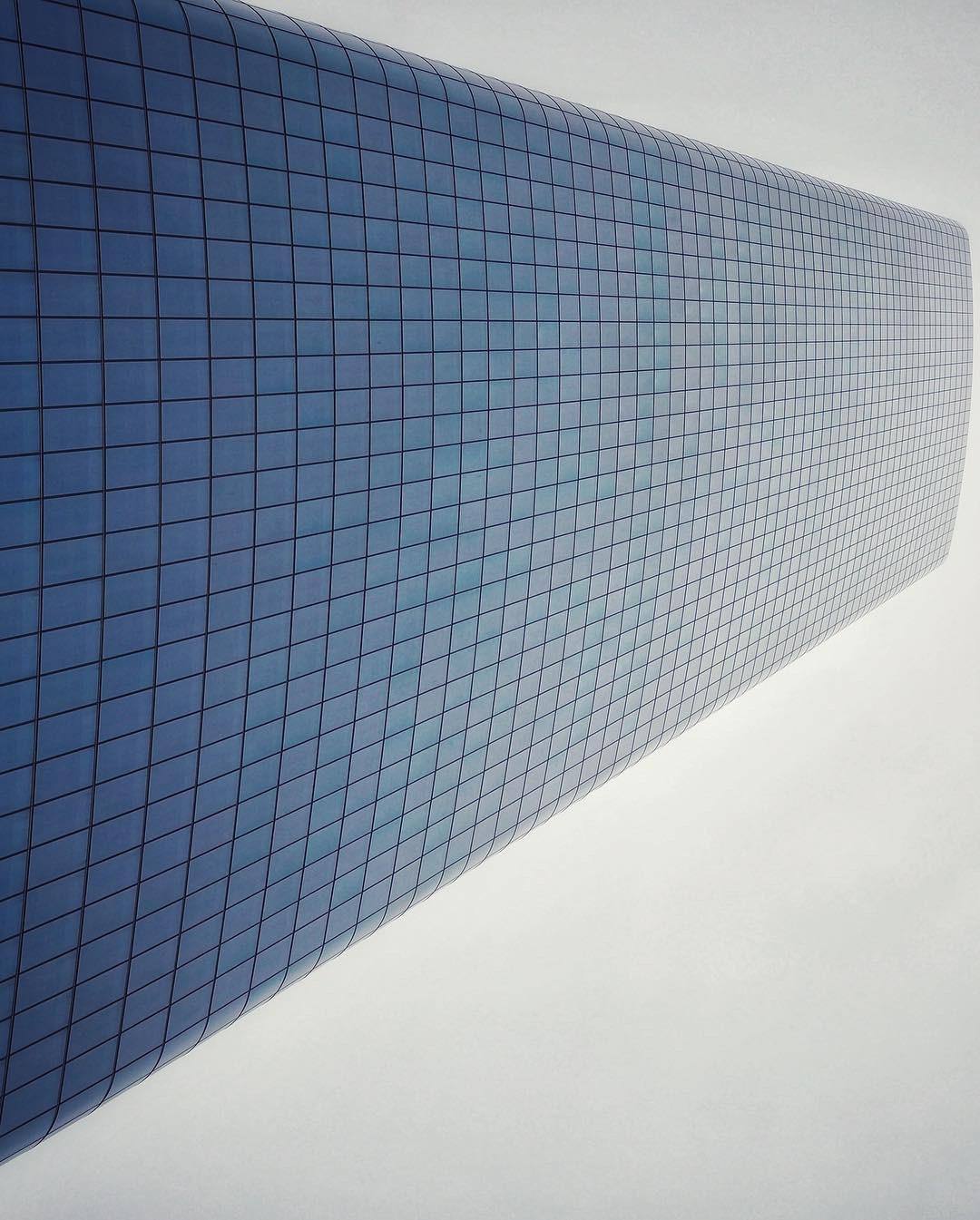 NYC shot with 25mm, click to load a larger version