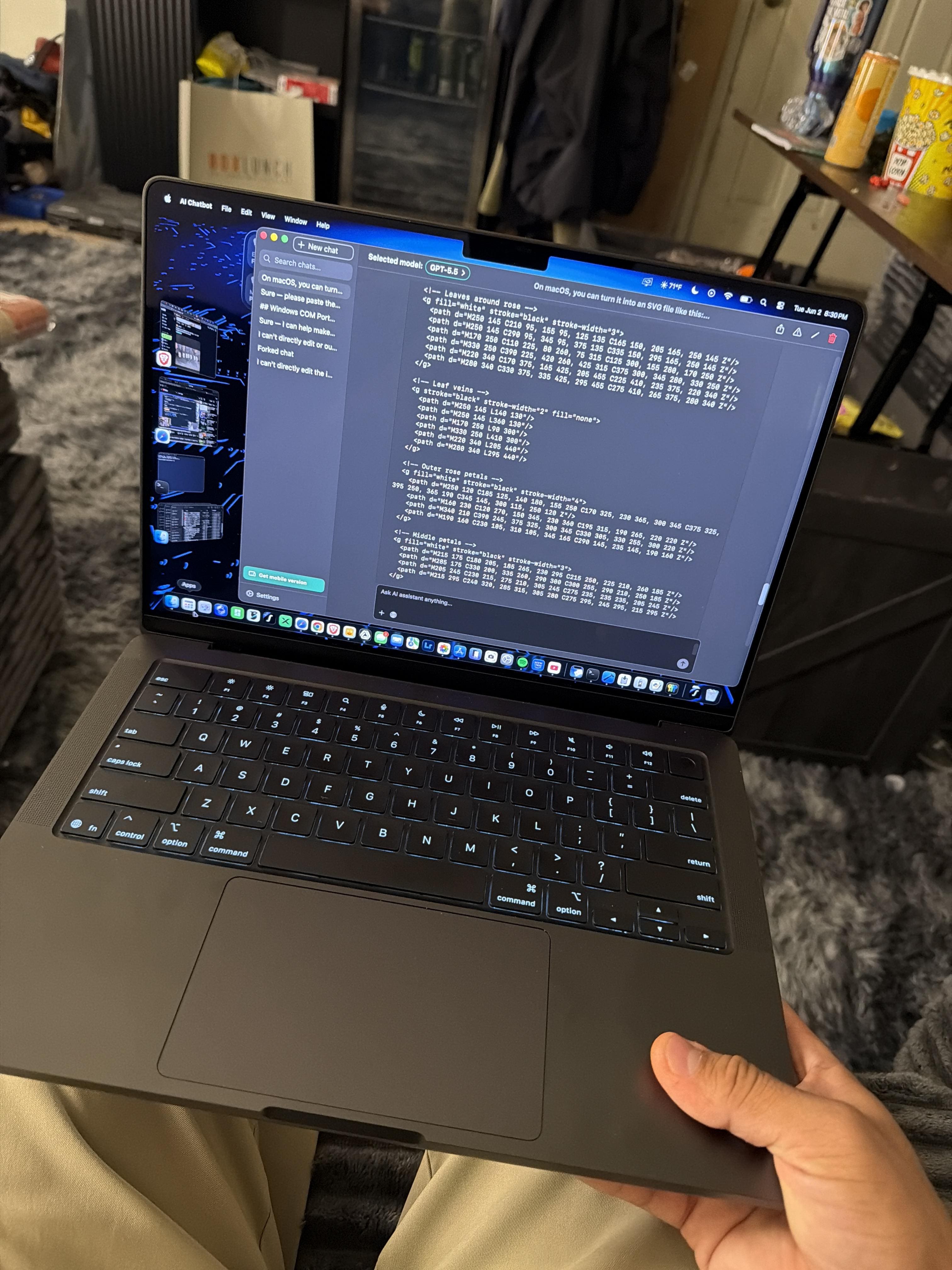 Apple MacBook Pro 14 inch Laptop M5 Pro chip with 15 core CPU and