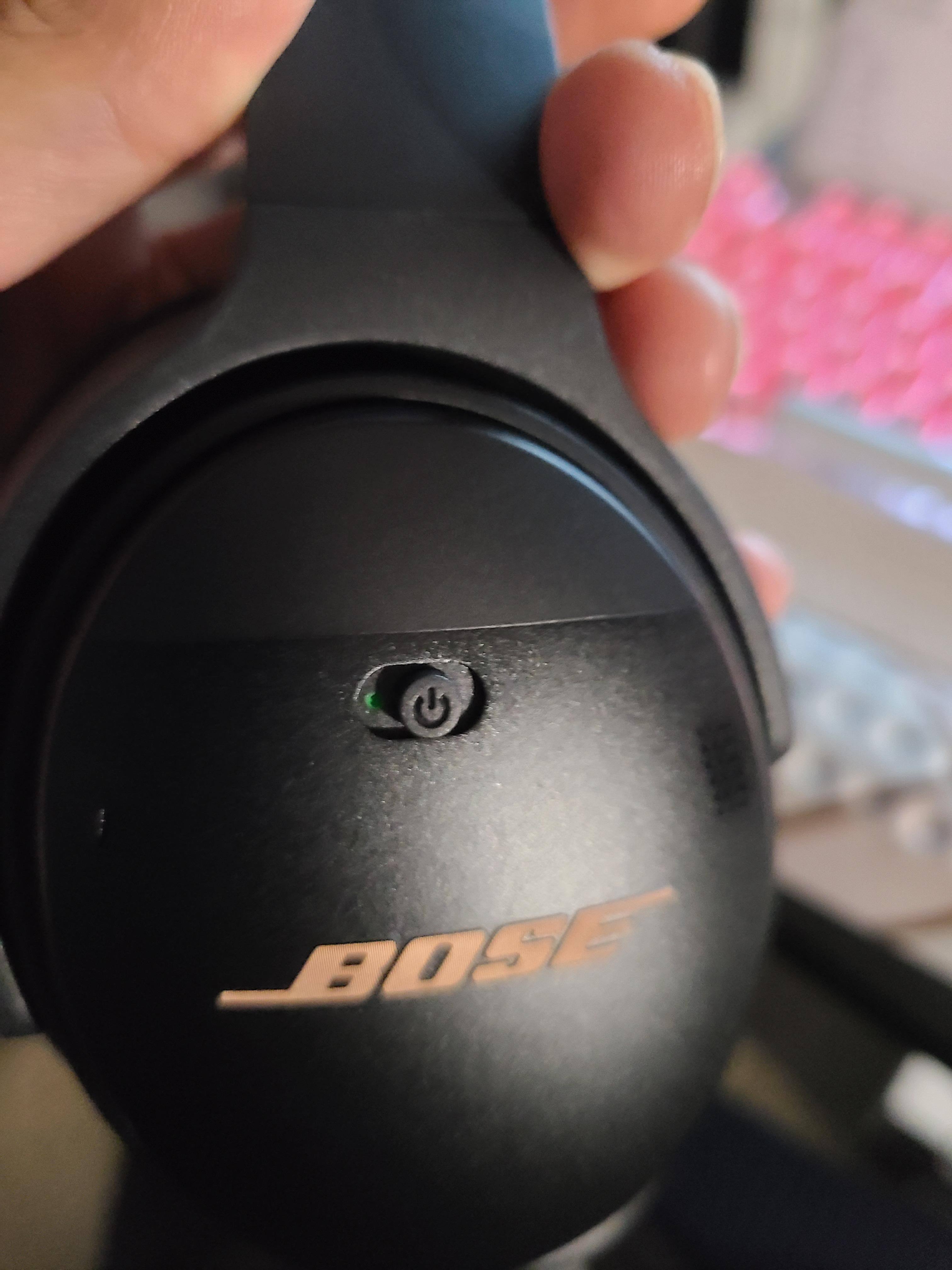 Don't forget to turn on ANC when gaming with the microphone attached., click to load a larger version