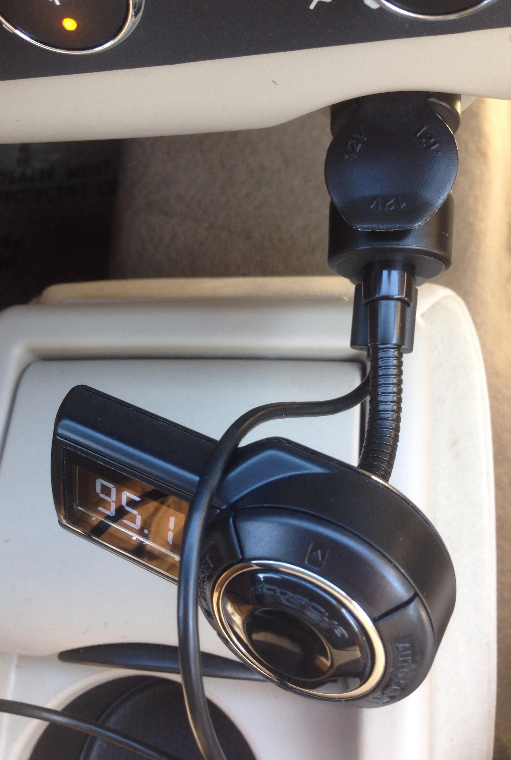 Sticks out kinda far, but my port is flush with the dash. It would look better if your port is sunk in or tucked away a little more., click to load a larger version