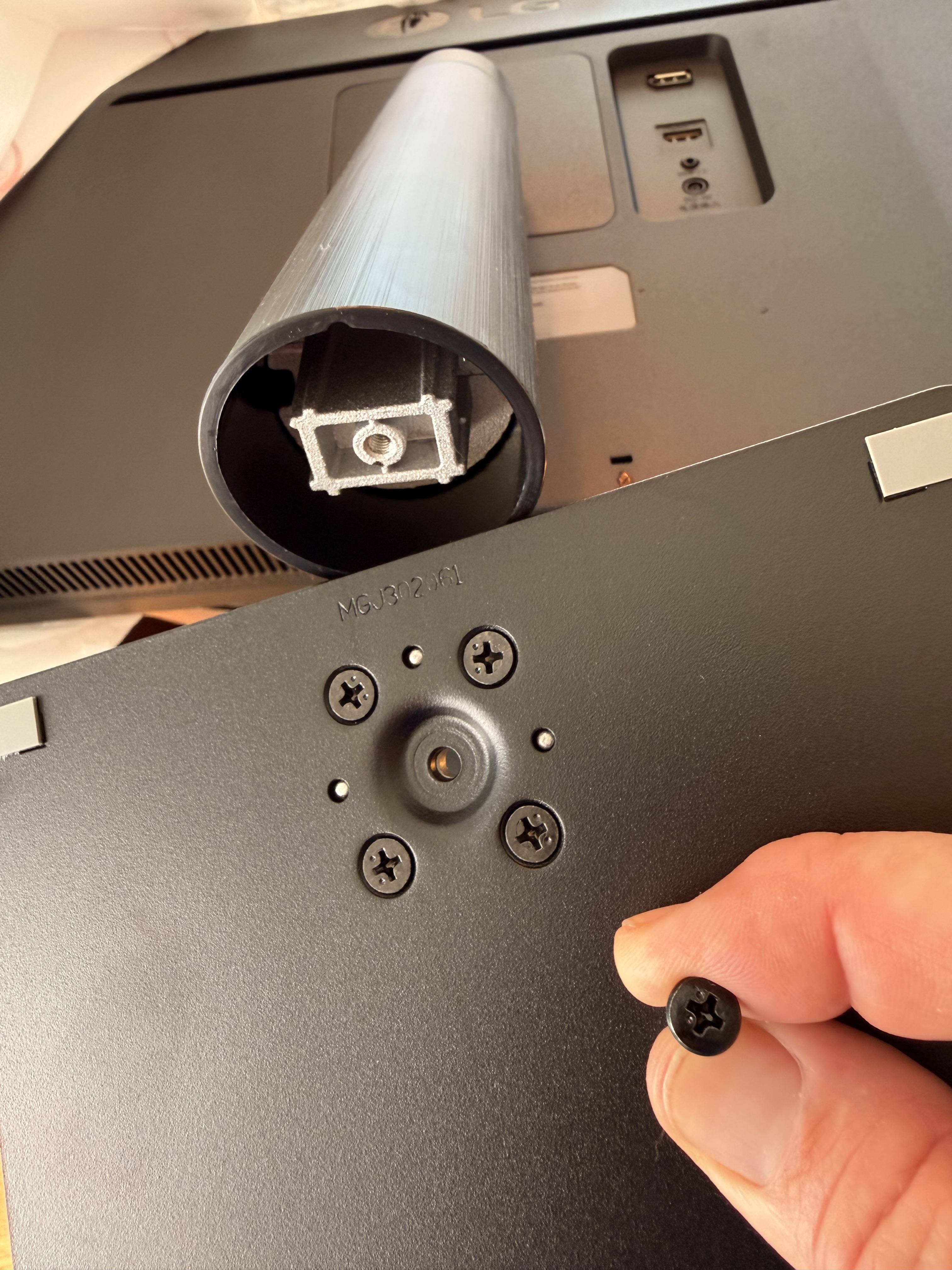 Single snap and screw , voila, click to load a larger version