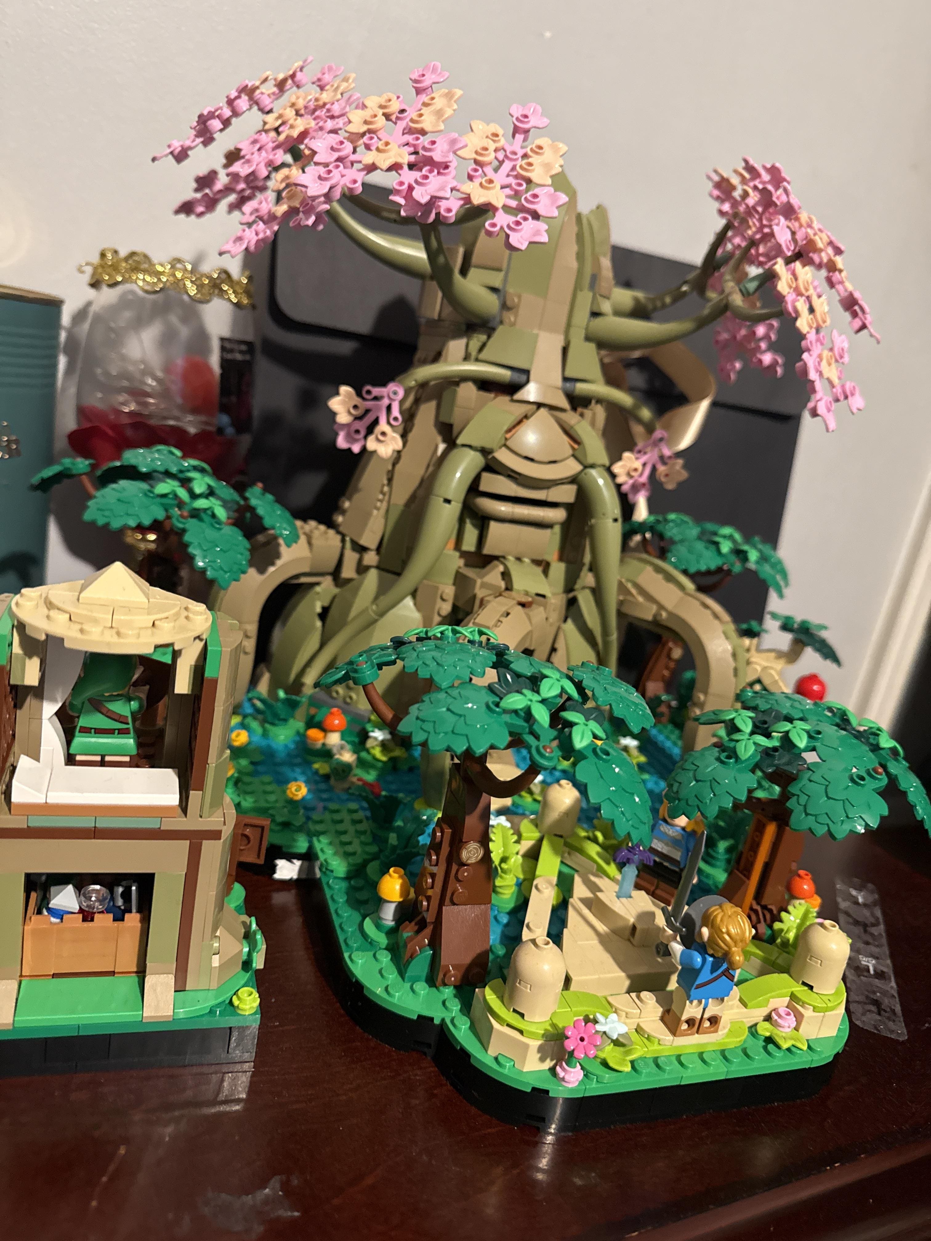 LEGO The Legend of Zelda Great Deku Tree 2in1 Building Set for