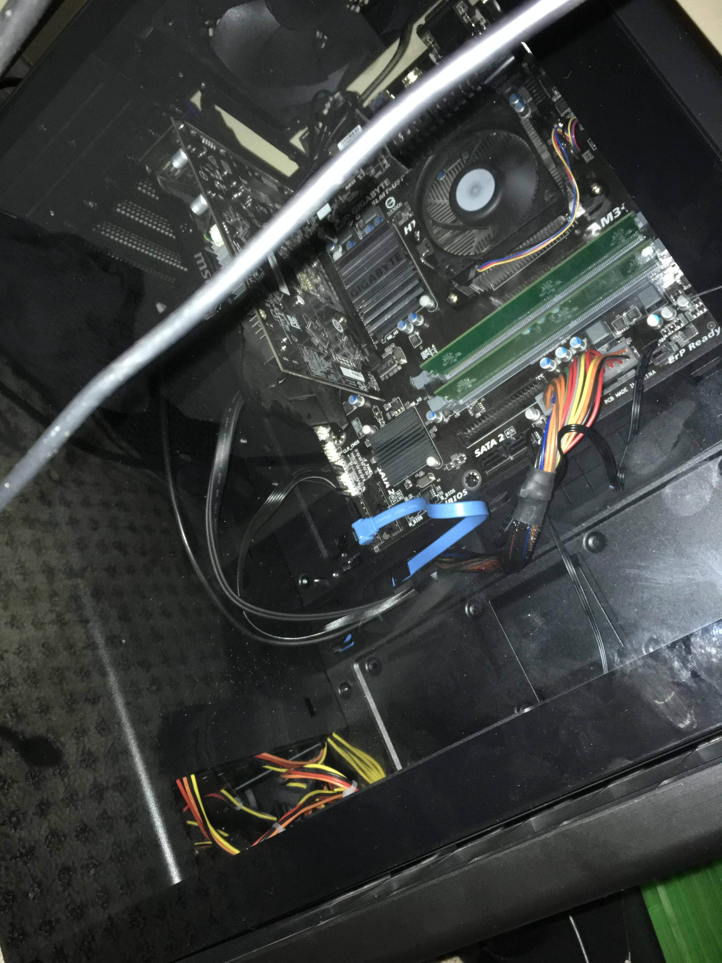 You can see the hole where my wires are coming through that’s why I still gave it a 4 out of 5, click to load a larger version