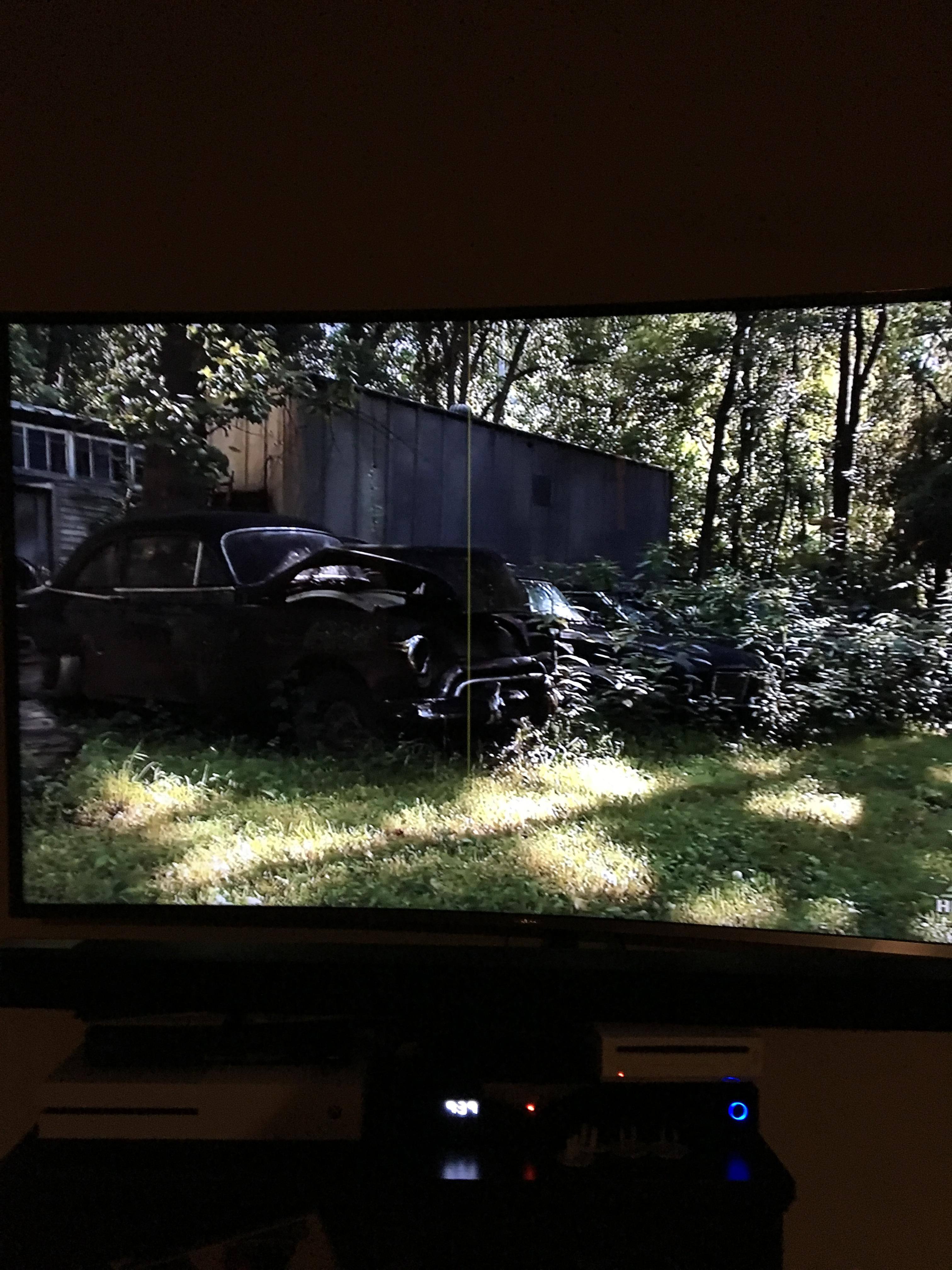 Yellow line in my screen, ridiculous, click to load a larger version