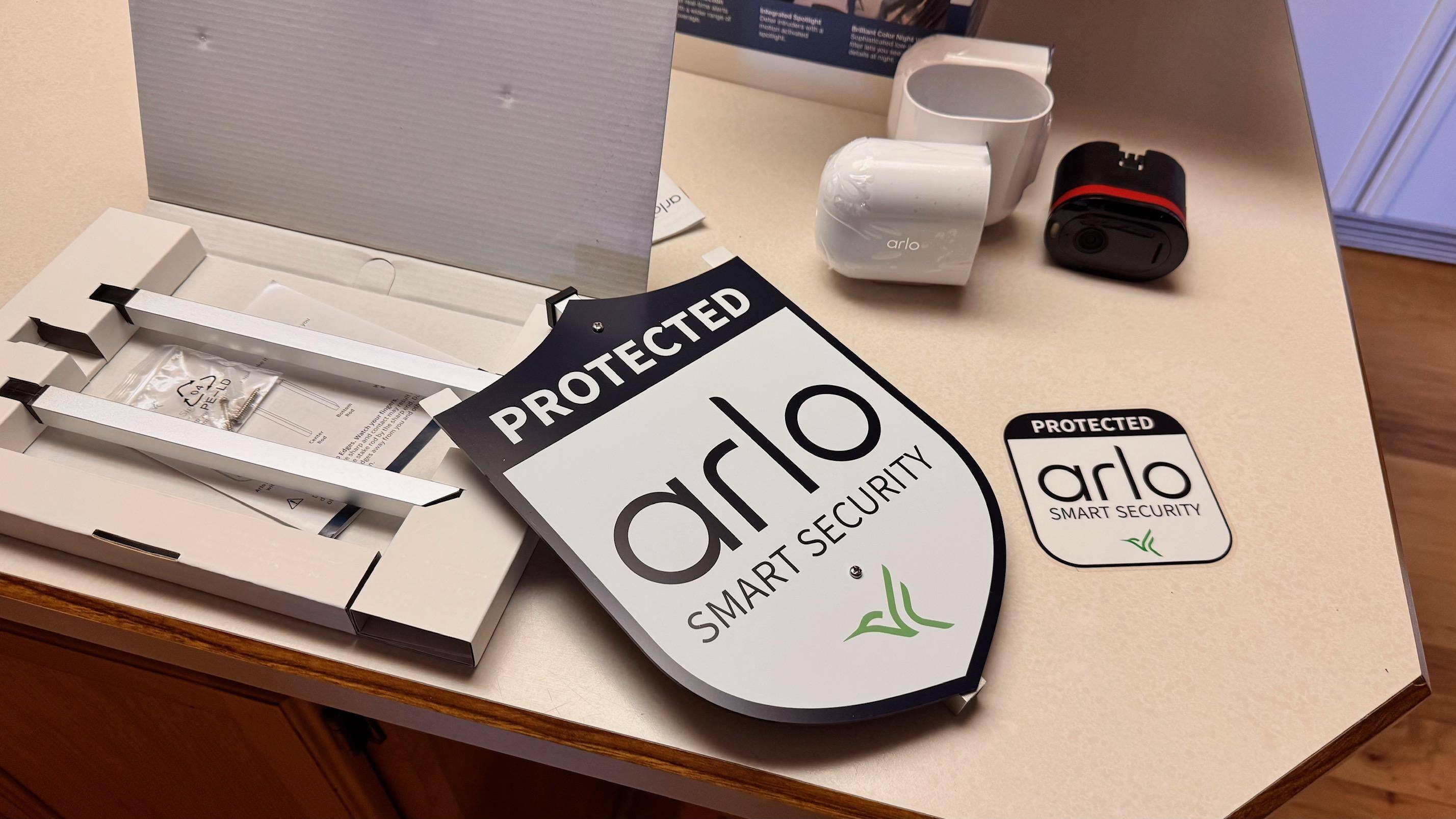 Nice Arlo security sign included as well, click to load a larger version