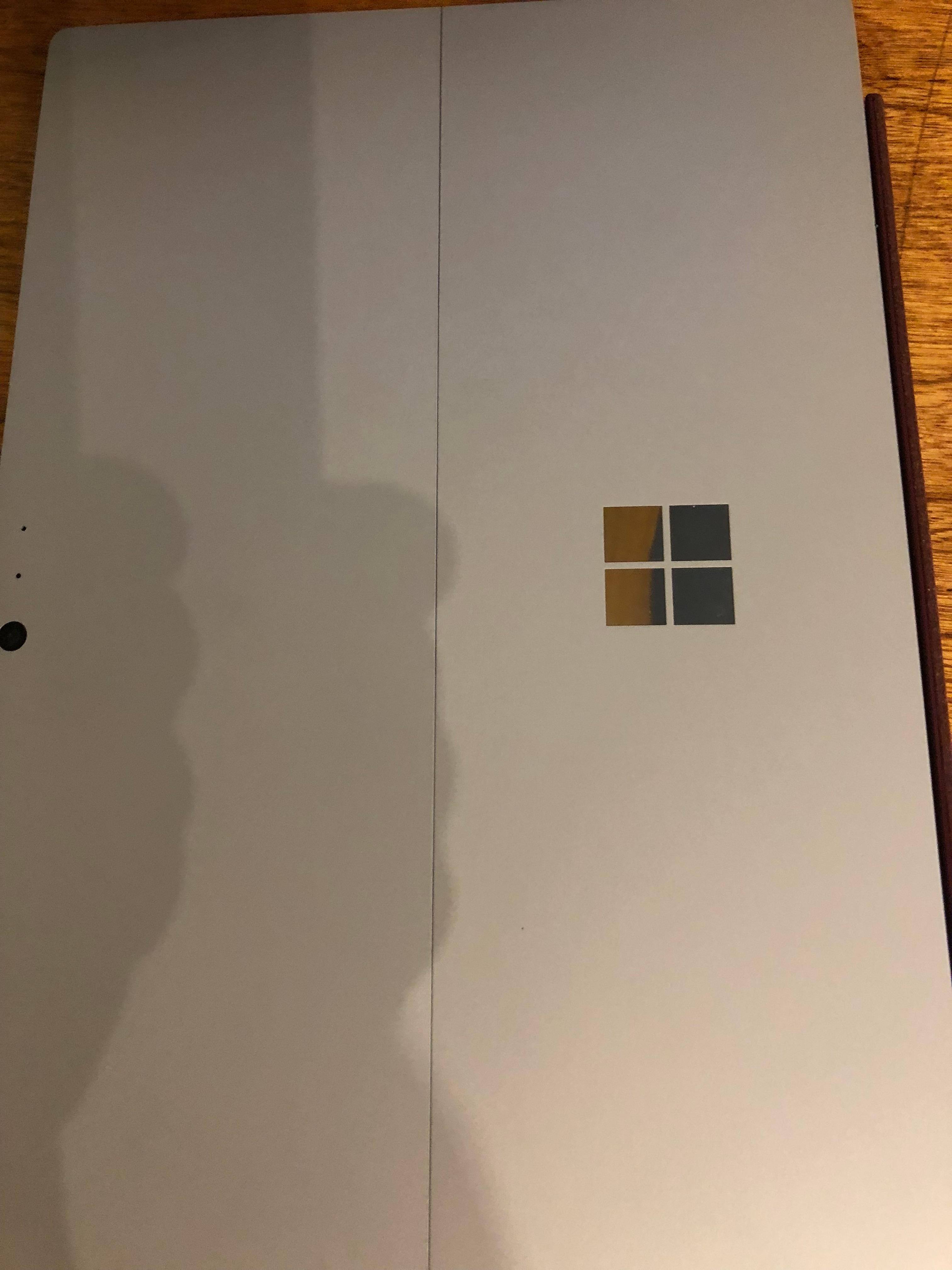 closed device, click to load a larger version