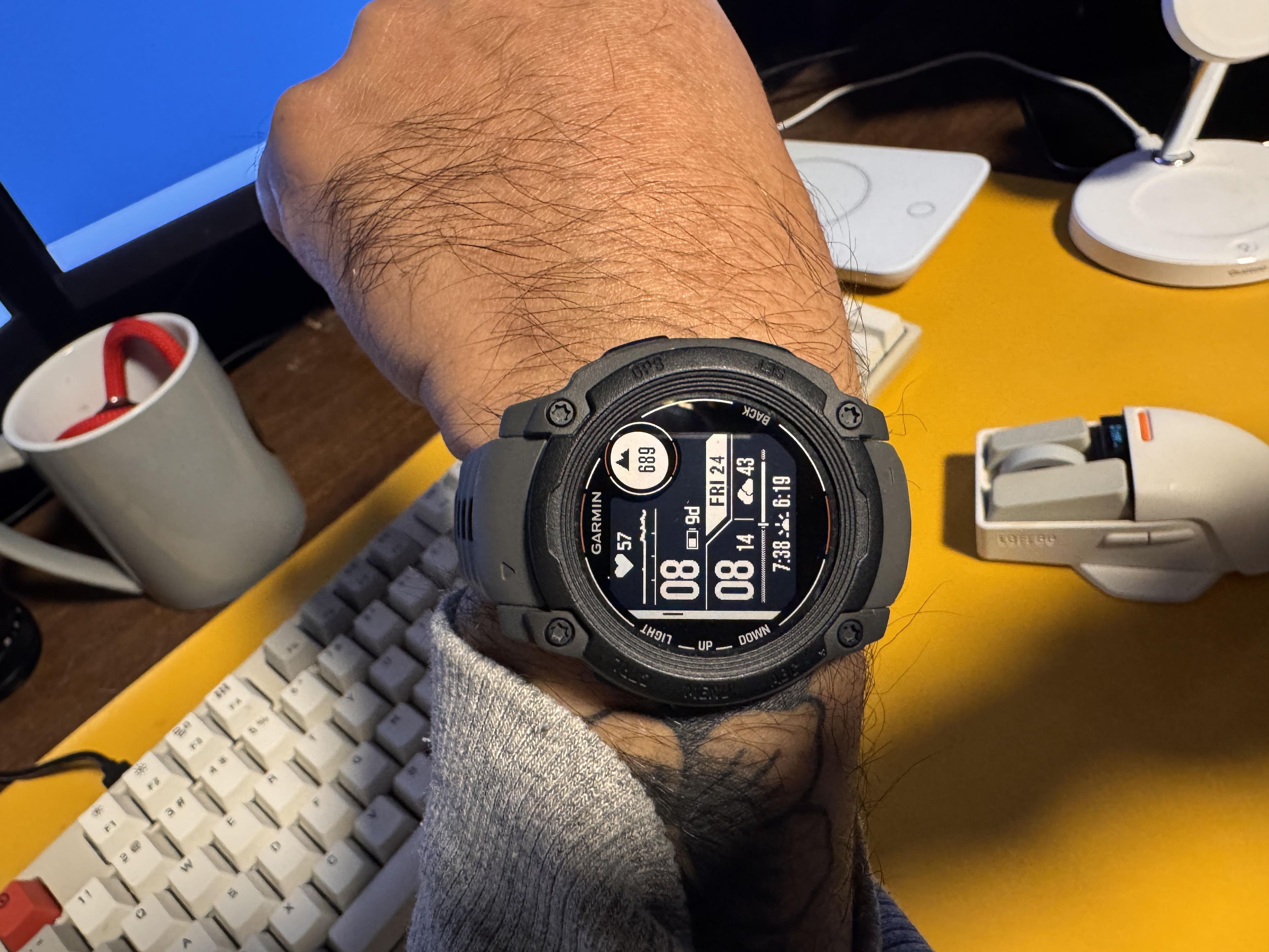 Garmin Instinct E GPS Smartwatch 40 mm Fiber reinforced Polymer
