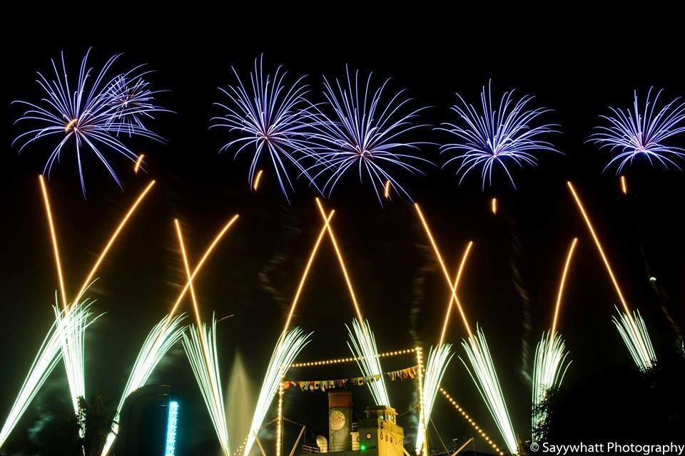 Fireworks at Disney, click to load a larger version