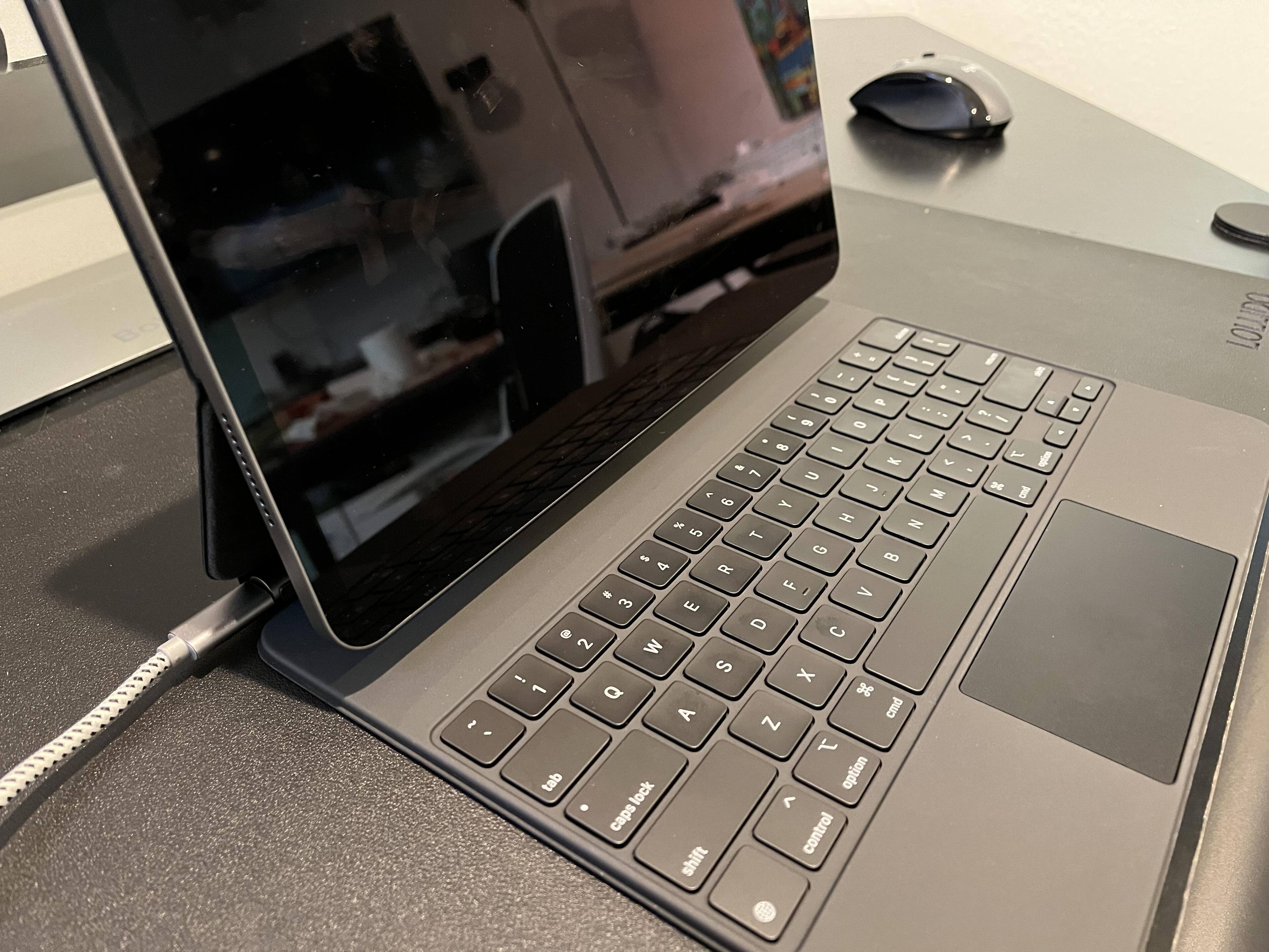 【極美品】Apple Magic Keyboard MJQK3LL/A 13インチiPad Air（M2）用Magic Keyboard - 英語（US