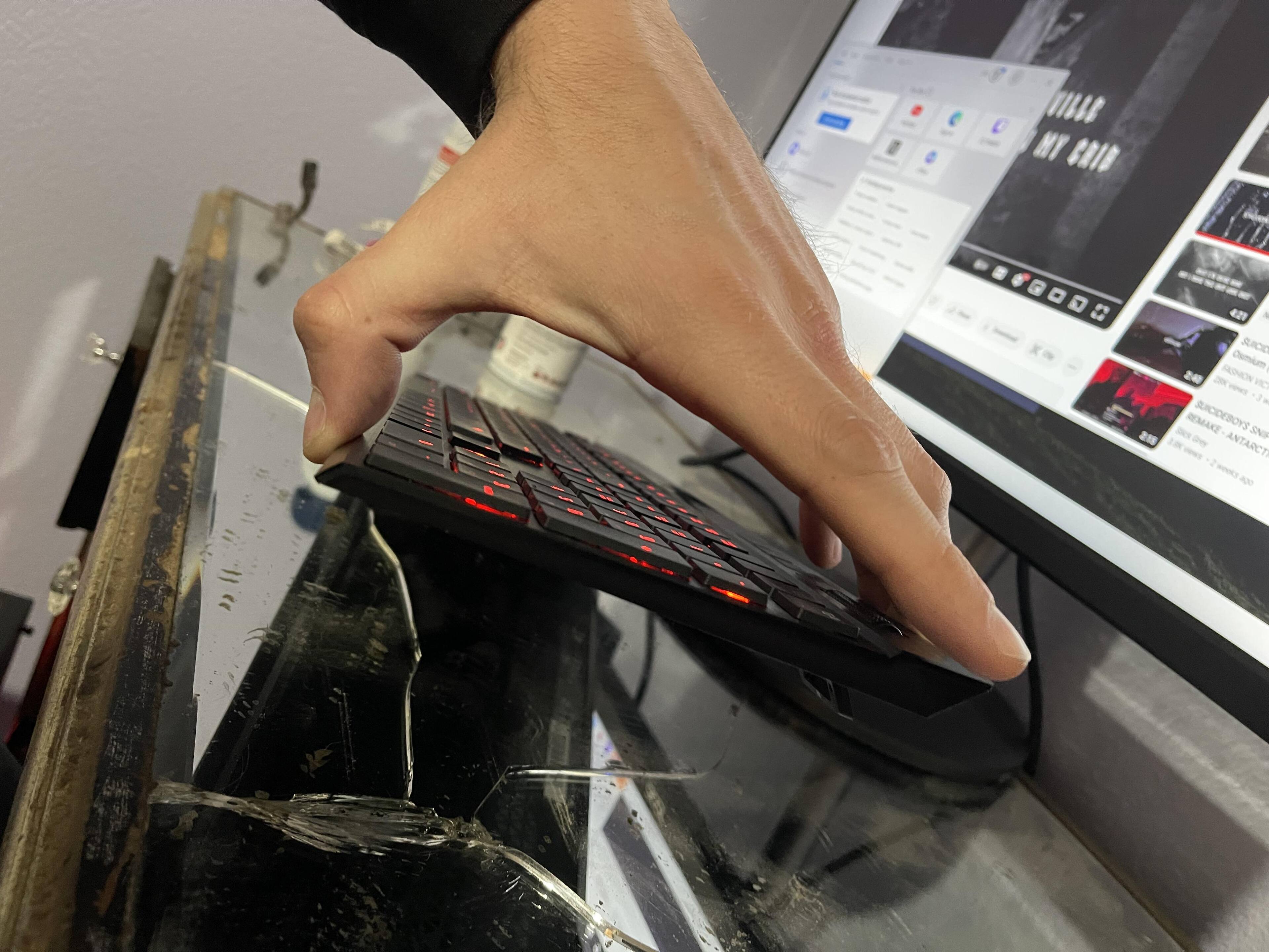 Customer provided, click to load a larger version