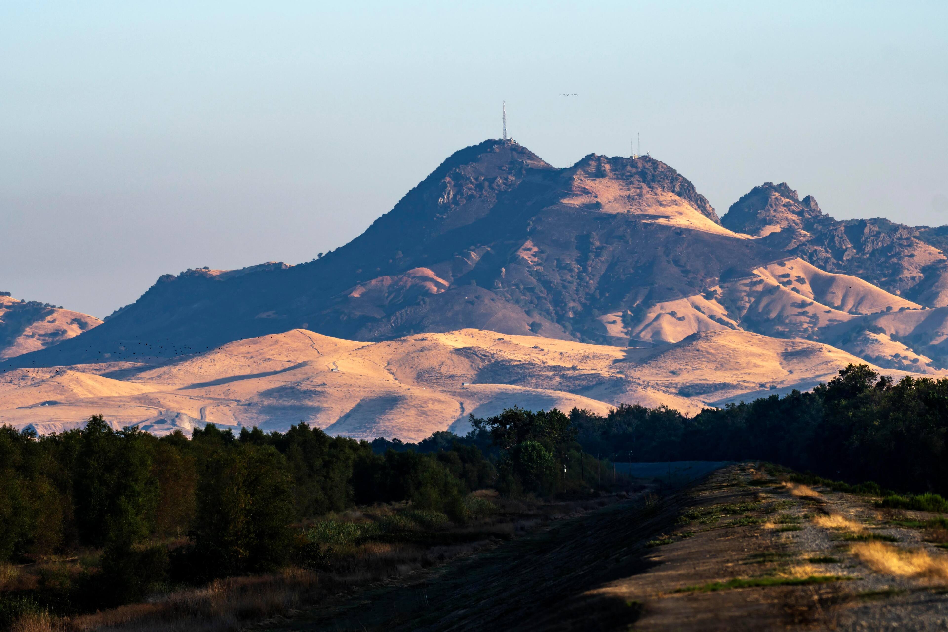 Sutter Buttes post fire, click to load a larger version