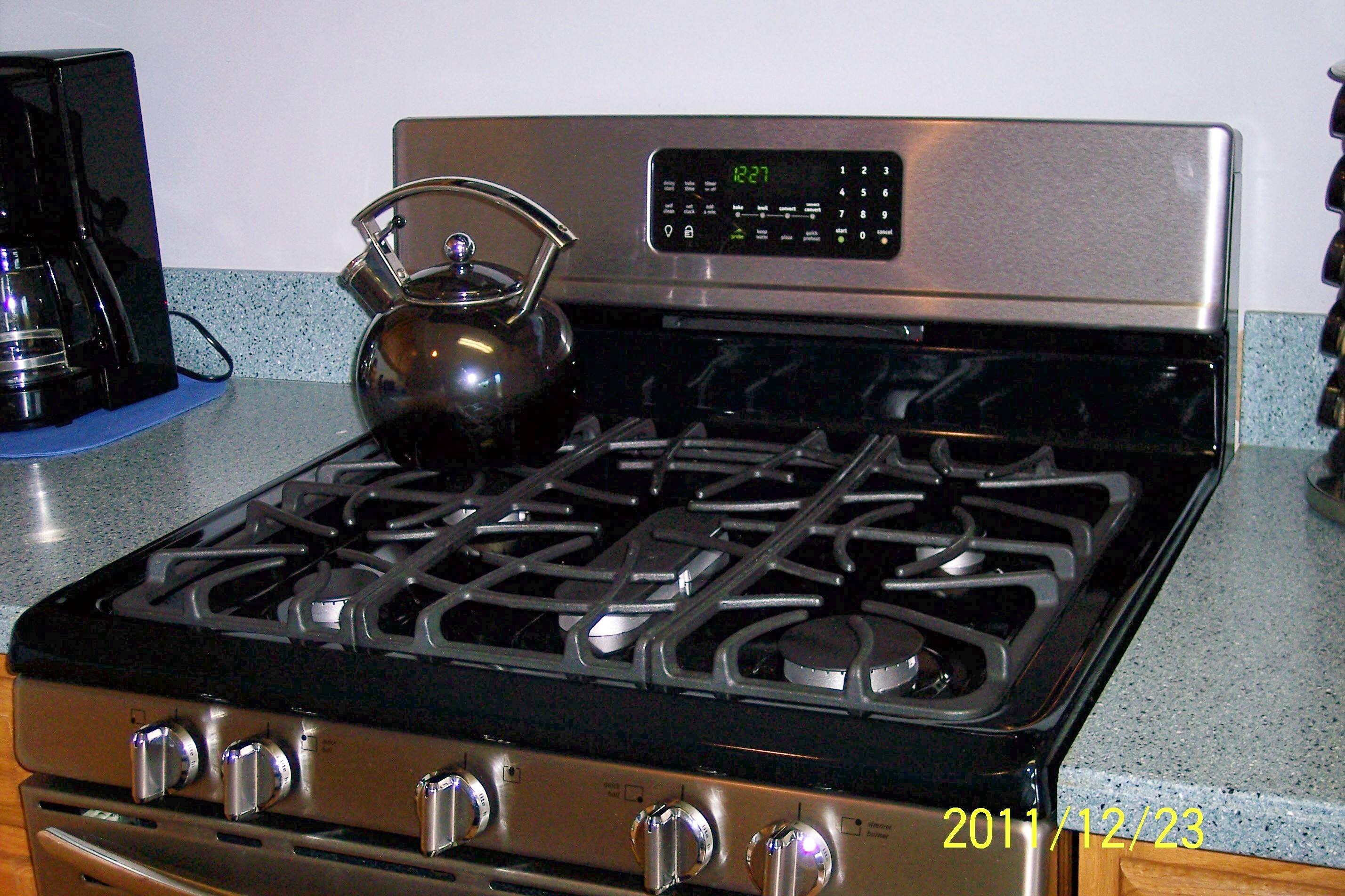 Look at those burners, click to load a larger version