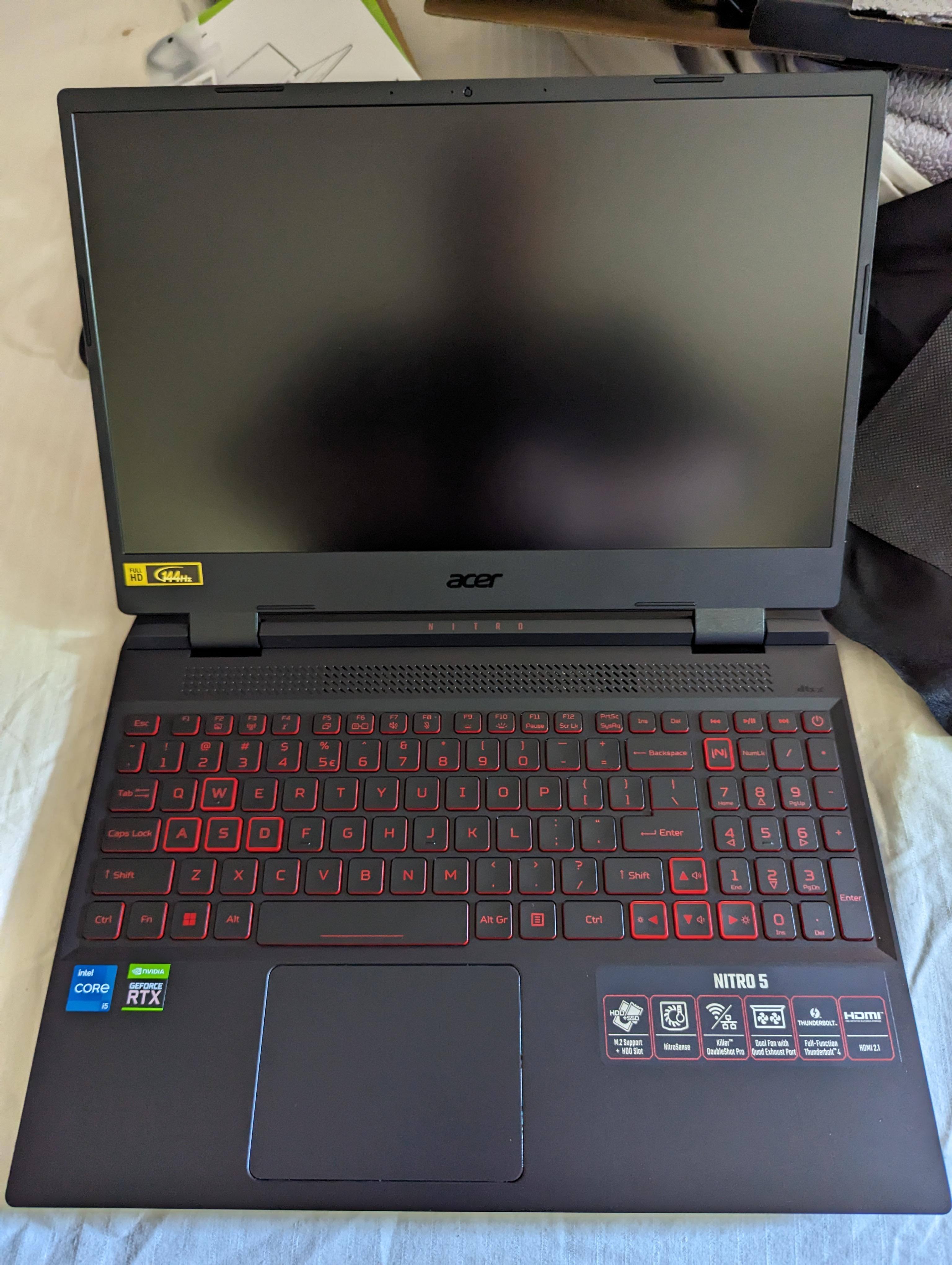 Nitro 5 In All Its Glory, click to load a larger version