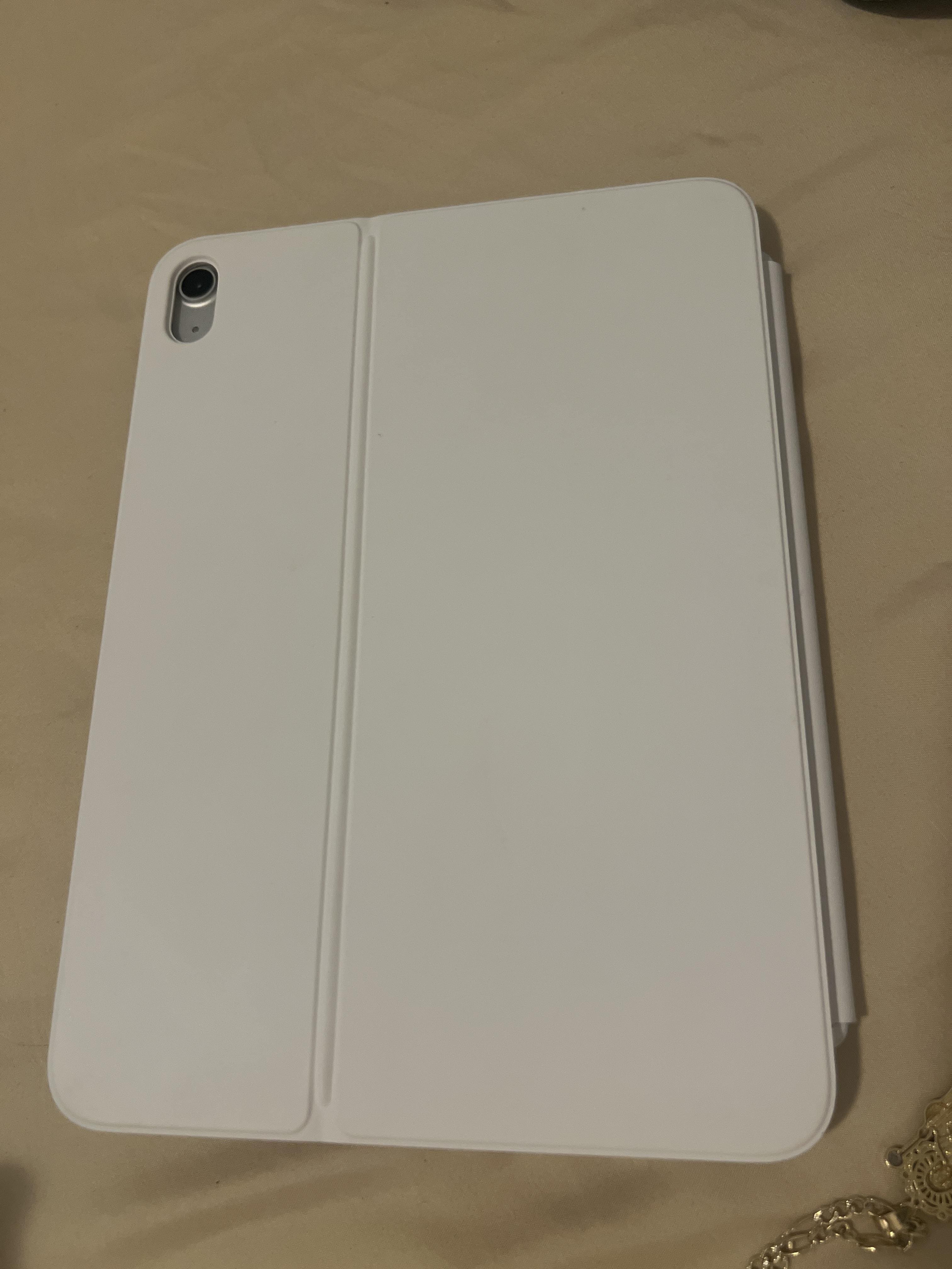 Apple Magic Keyboard Folio for iPad (A16) and iPad 10.9 inch