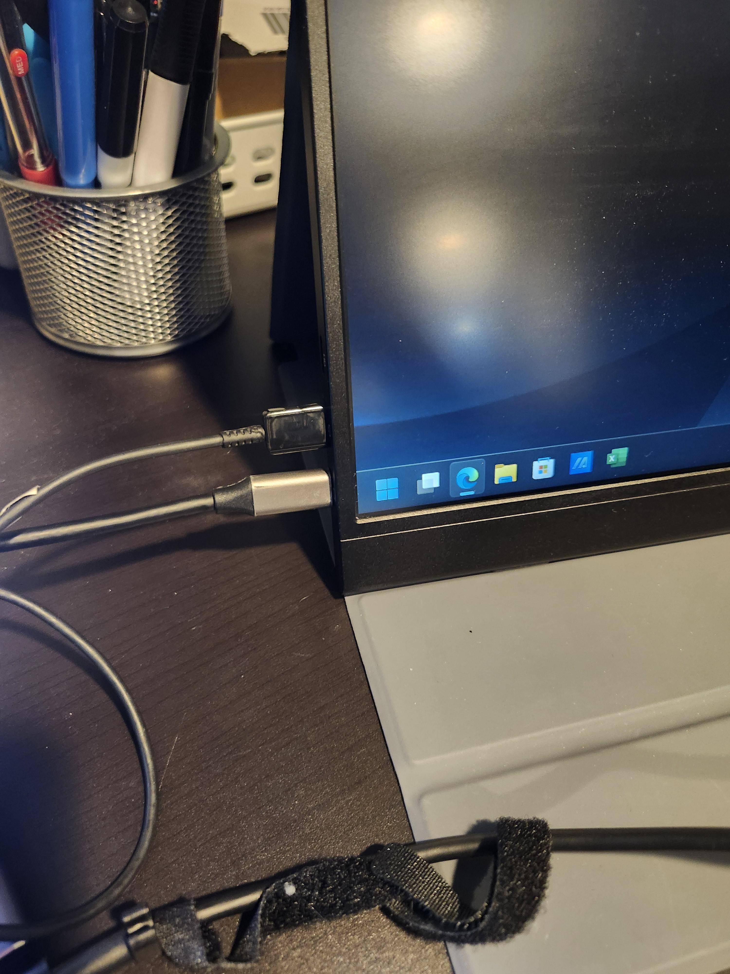 needed a second cord to power the monitor, click to load a larger version